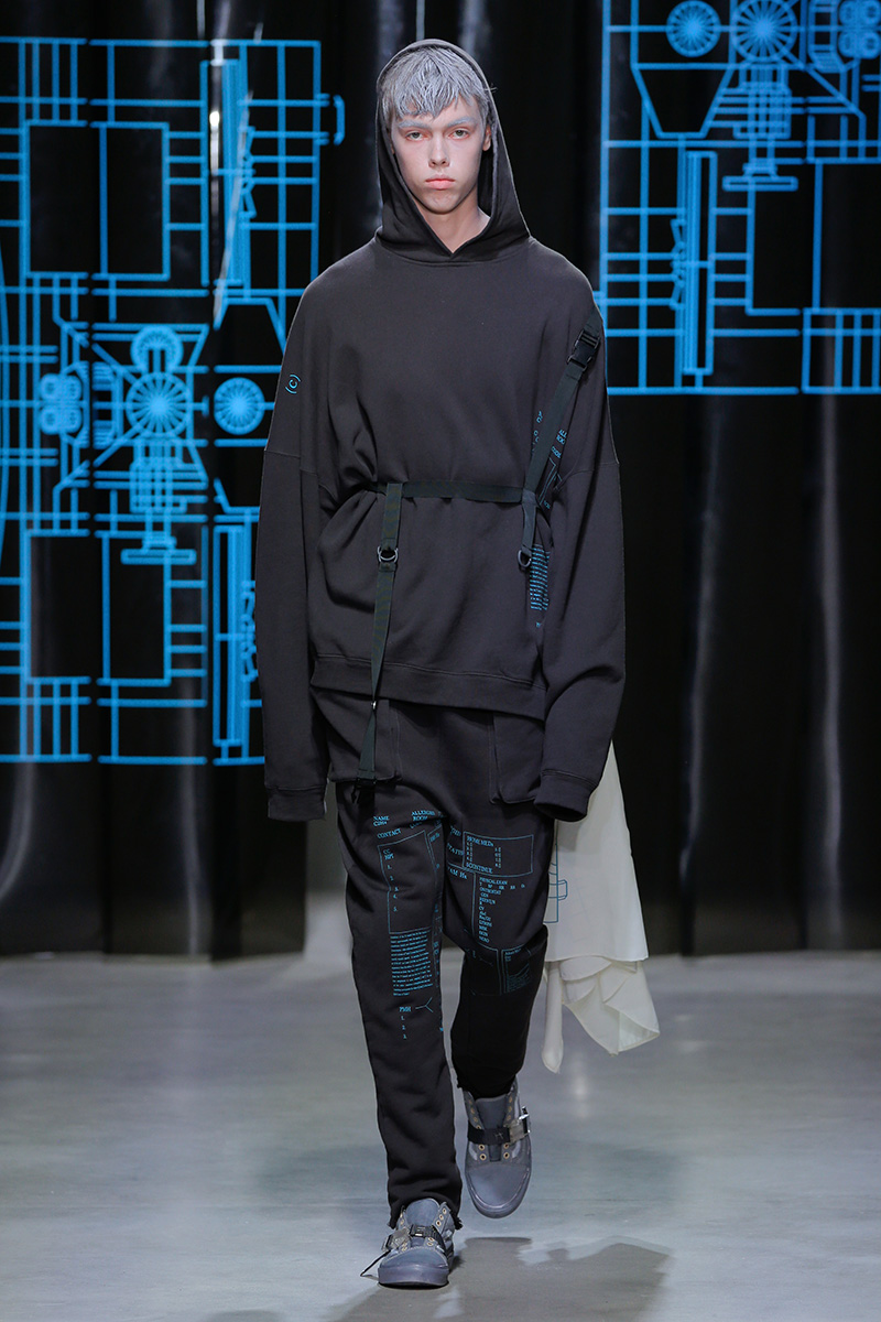 c2h4-2018-spring-summer-collection-16.jpg