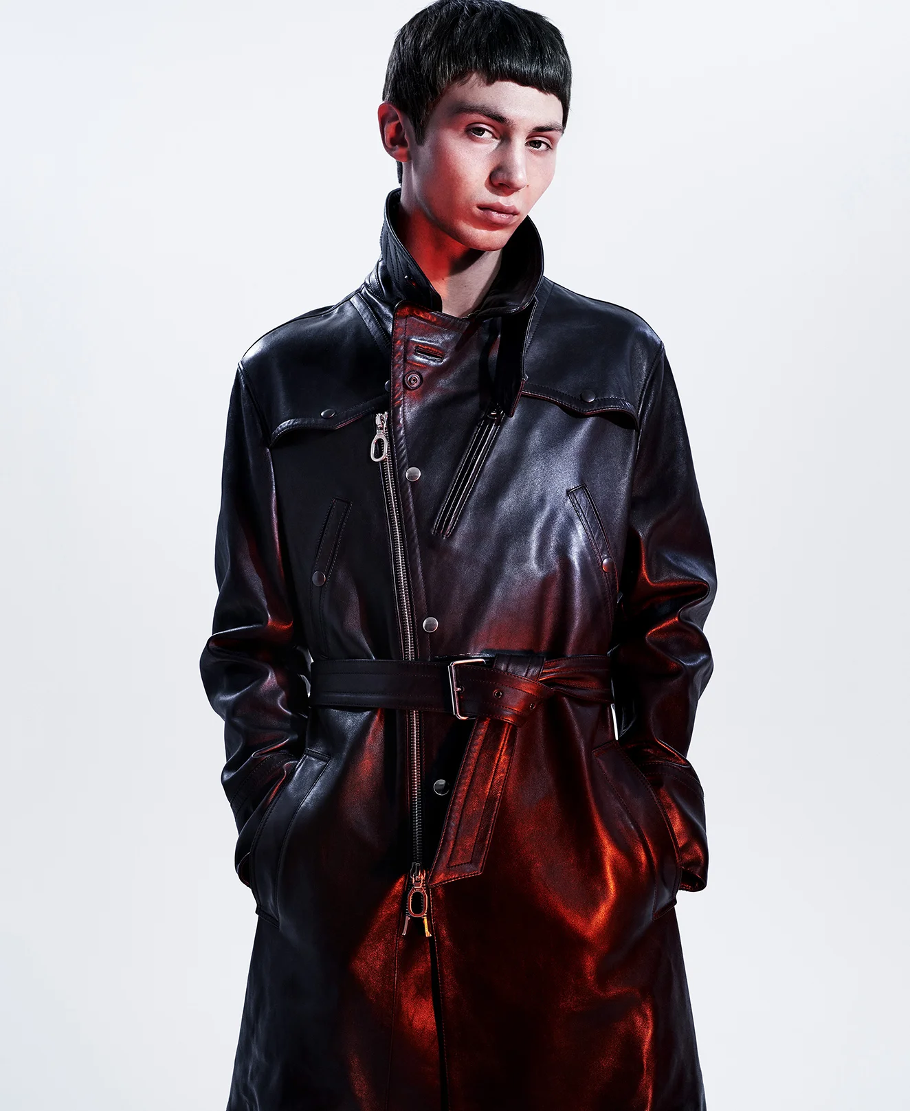 1784_EssentialHomme_Shot_02_242_v1_QC_R150.jpg