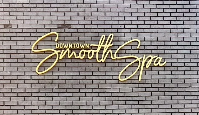 Exterior brick of Downtown Smooth Spa in Downtown Knoxville