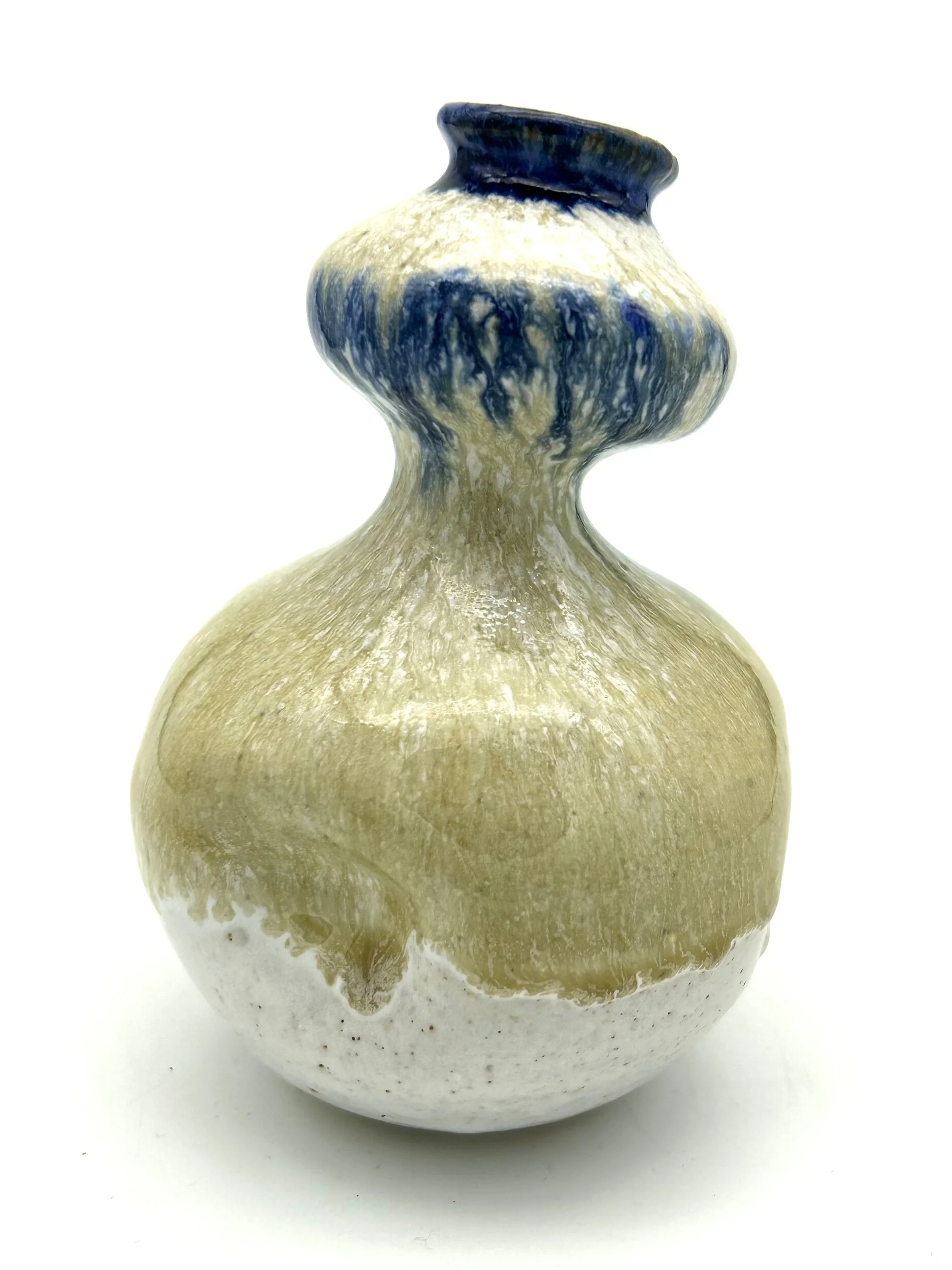 6E8C35FF-21A4-4412-AE26-1A6D6F61A30F