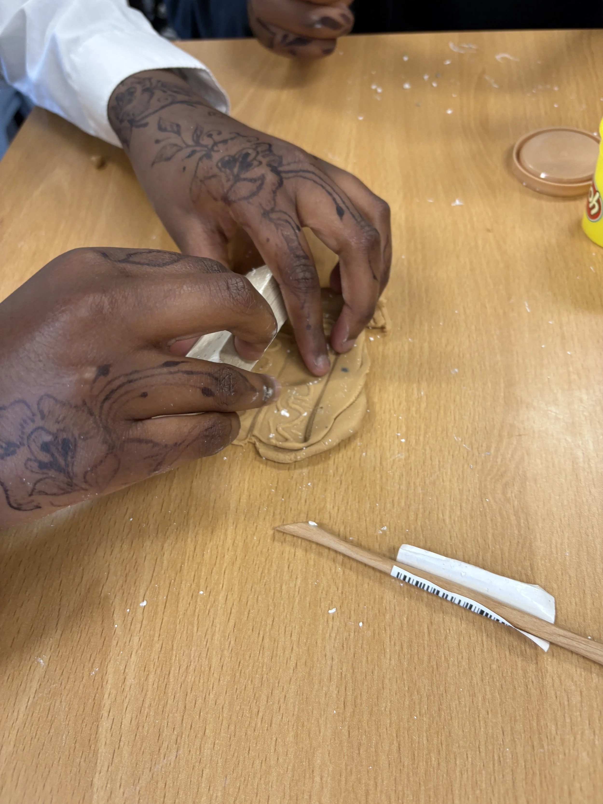 Makers Marks workshops led by Matthew Raw. Image courtesy of Ginkgo Projects (10).jpg