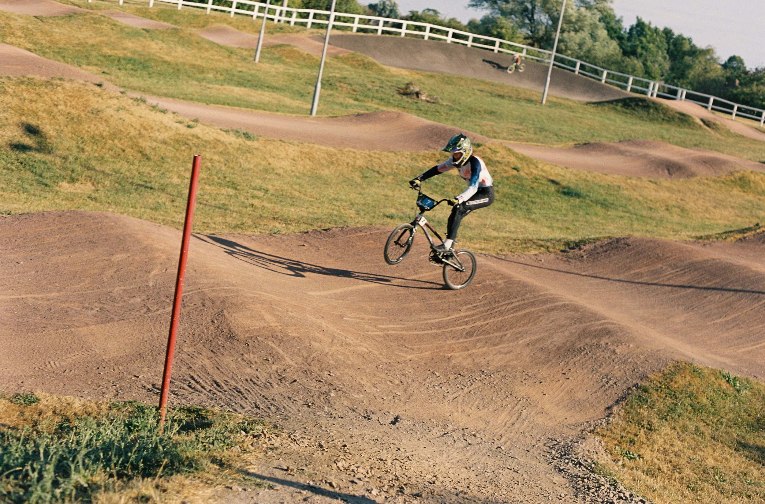 Borderways: The Tumps – Bristol Jets BMX Club, photography by Jon Barrett