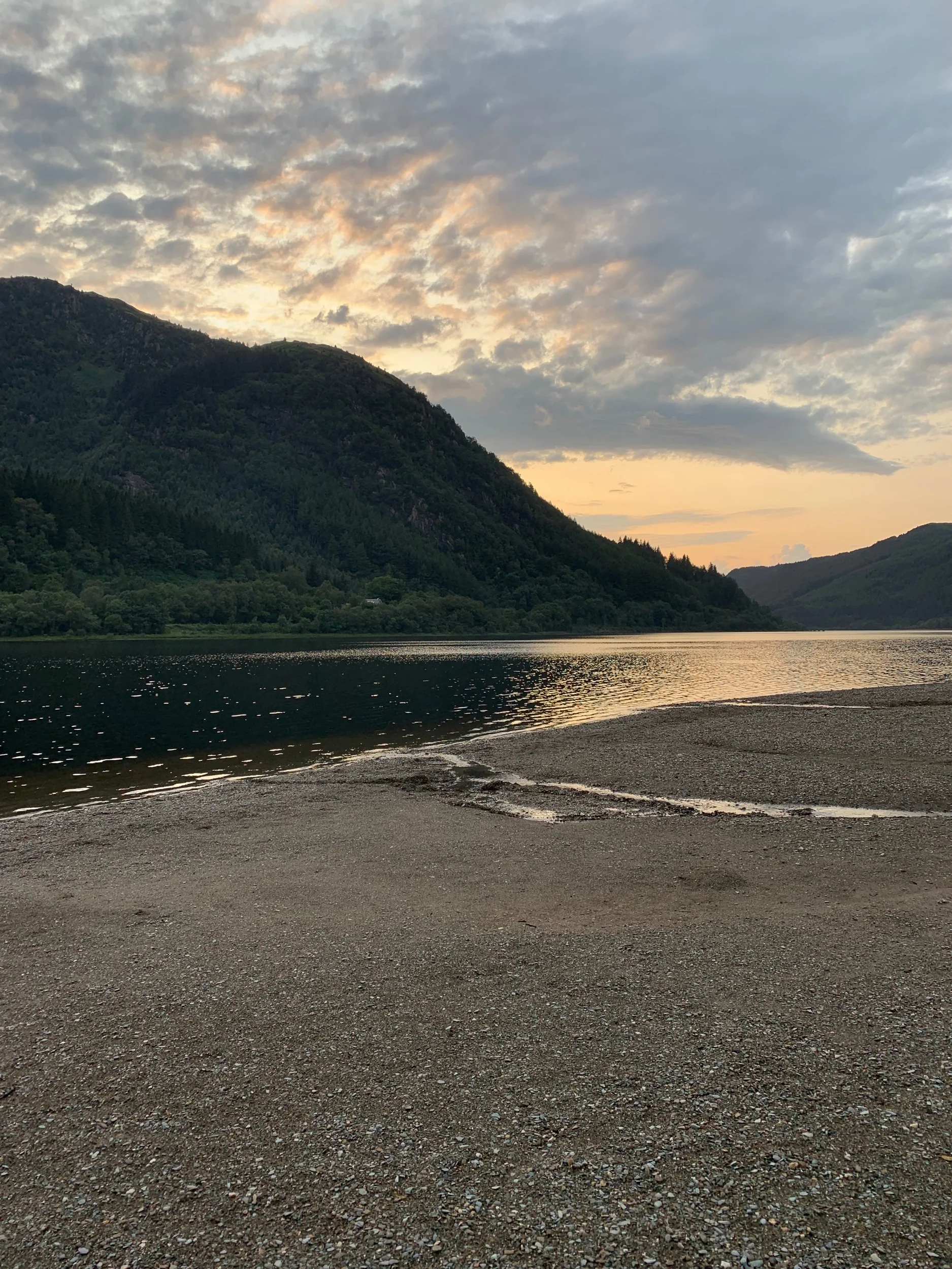      

 
   Our trip to Scotland was a very special one for me (Erin). Having spent a year there for my graduate school, I have a strong love for its culture and people and it remains one of the most influential and important years of my life. Showin