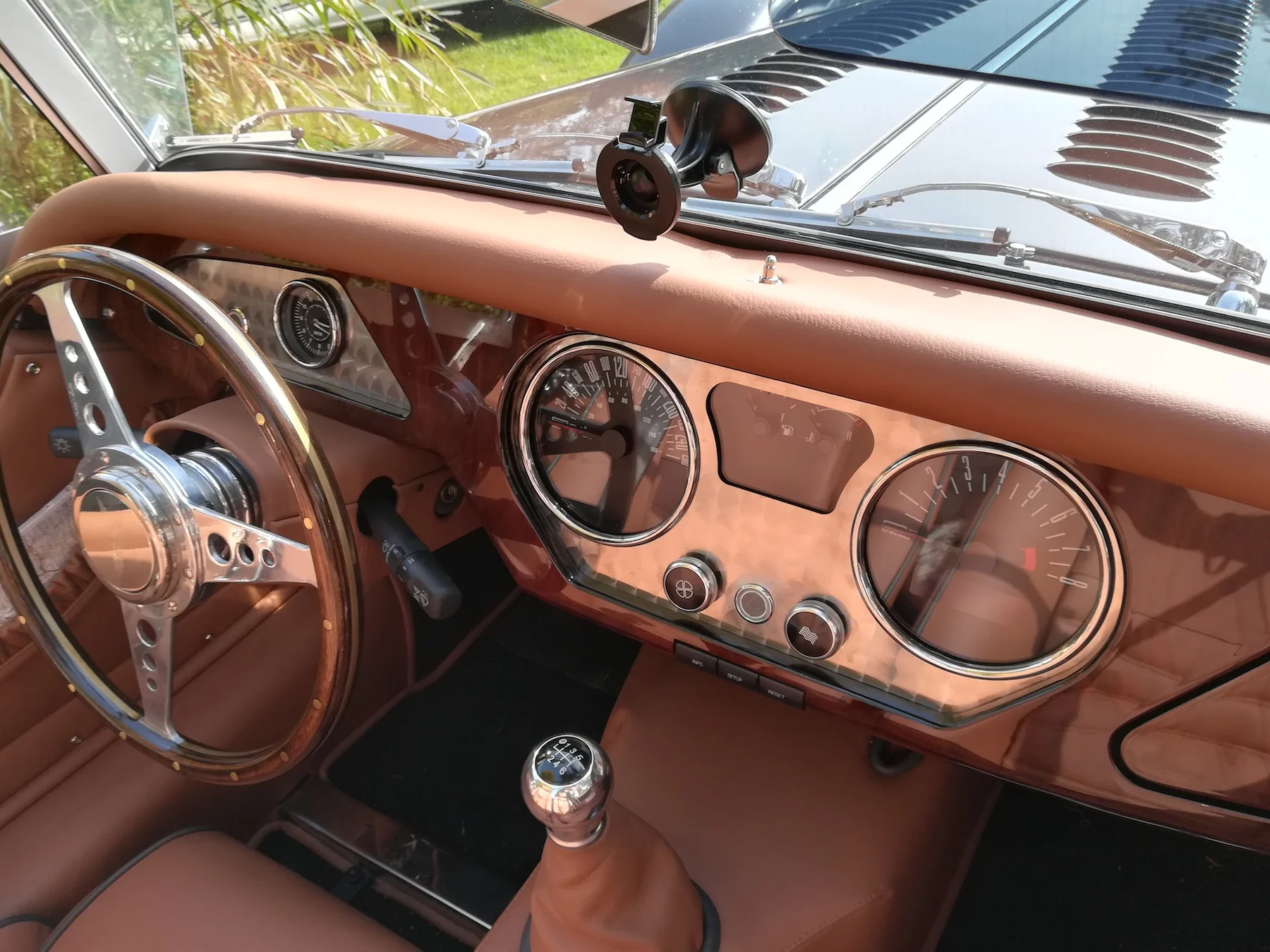 Classic Cars - Anjou Golf & Country Club 3