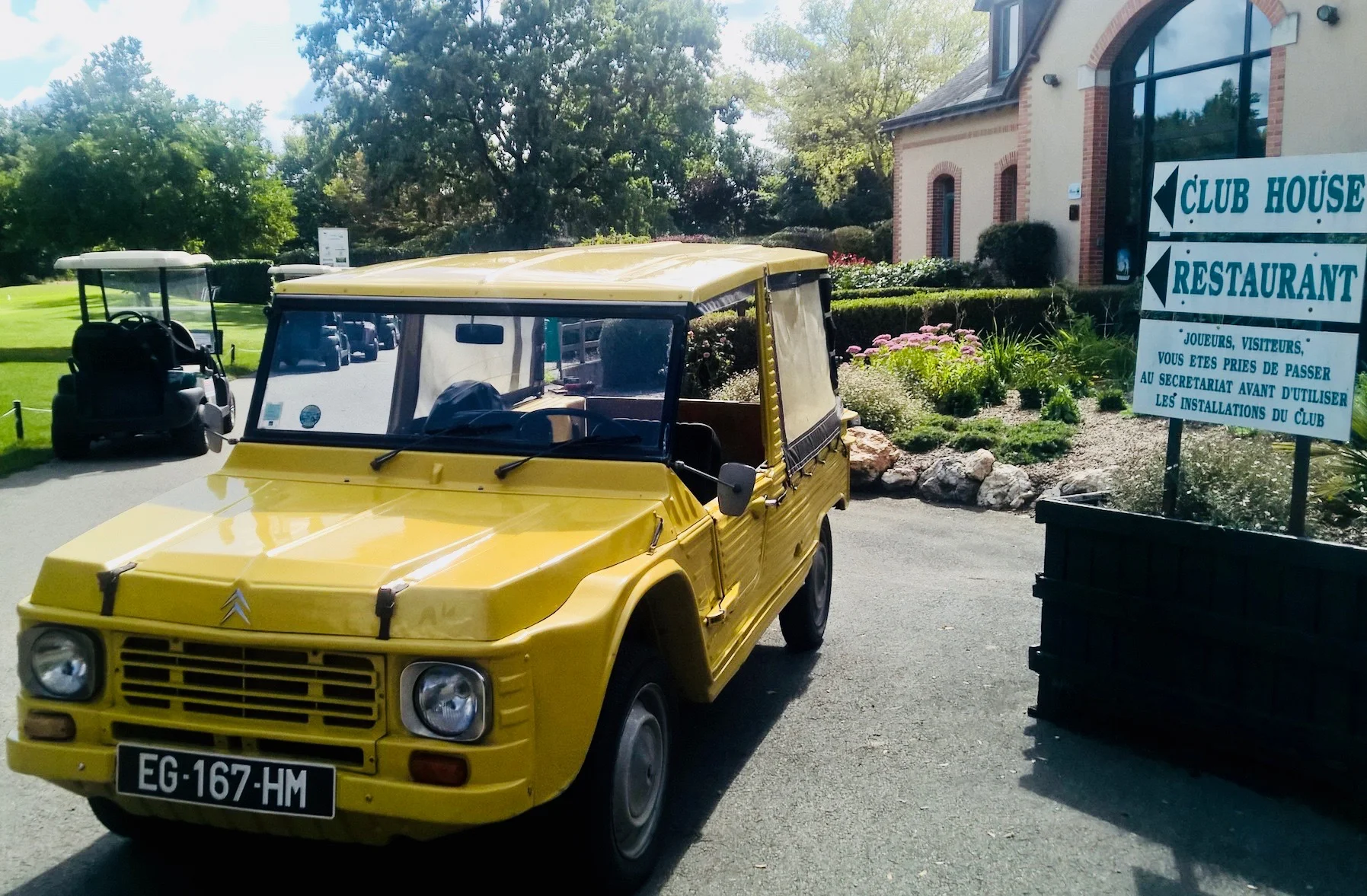 Classic Cars - Anjou Golf & Country Club 7