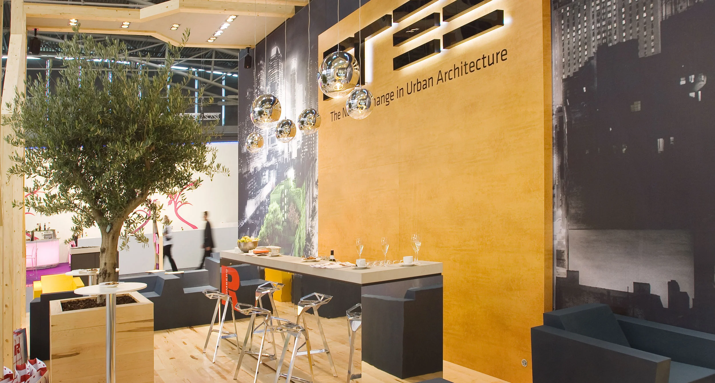 CREE_ExpoReal_04.jpg