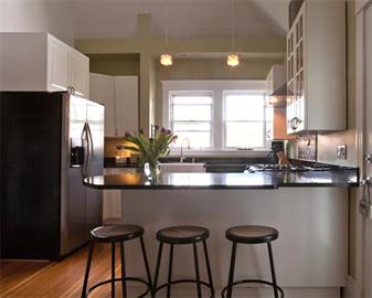 14 Breck Kitchen.jpg