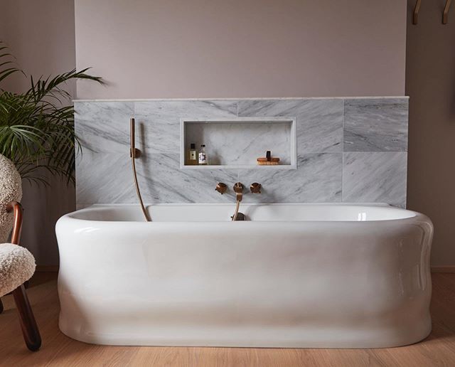 A calm and rather sumptuous master bathroom recently completed for some lovely clients in Crouch End. My favourite bath set off in simple classic style with pale marble tiles and bronzed fittings. Designed in collaboration with @nathalie_deleval 
#ba