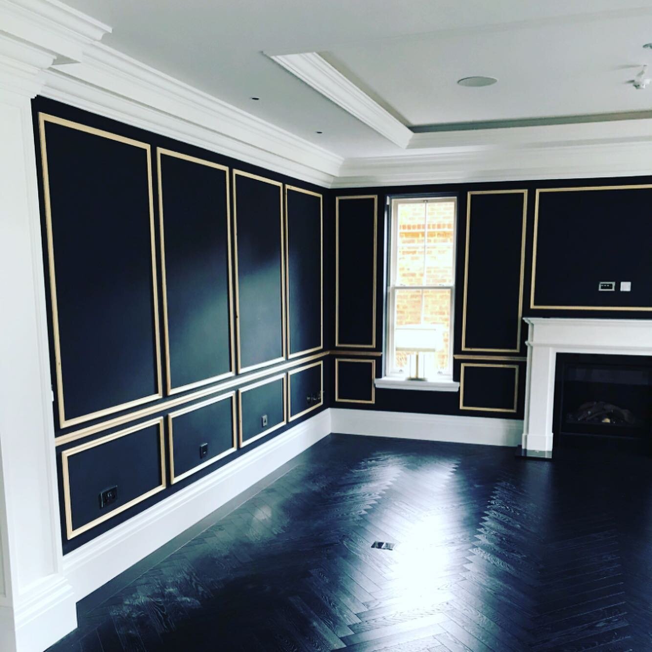 It&rsquo;s all in the detail&hellip;&hellip;
Wall panelling really brings a room to life! Here is some wall panelling installed last year for a client. There&rsquo;s so many different layouts and combinations you can do, this is a personal favourite 