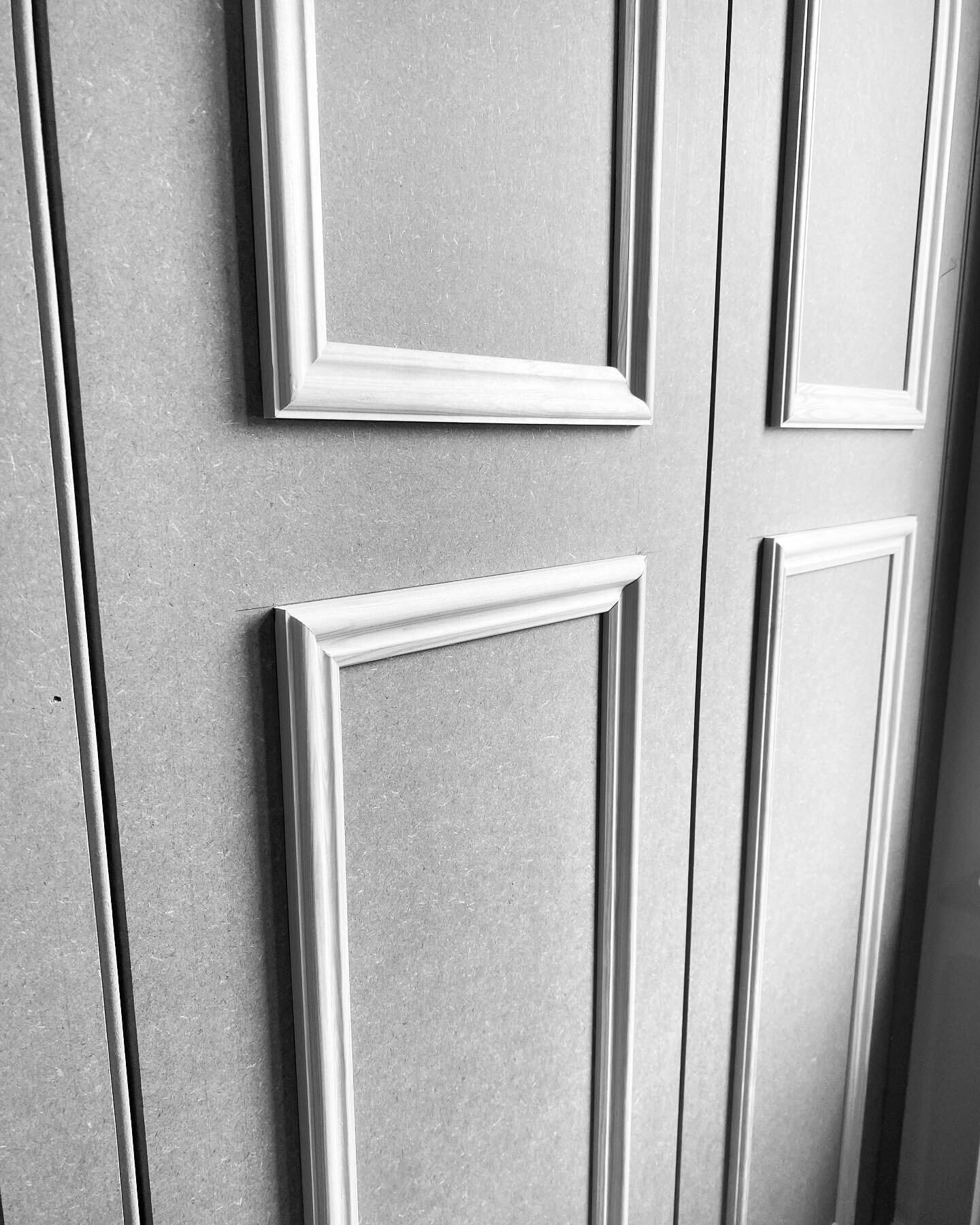 Three bespoke fitted wardrobes recently completed for our client. We made the most of the extra tall ceilings in this property, and made use of the unused alcove spaces. Ogee panel moulding detailing to the door frontals as this is a period property.