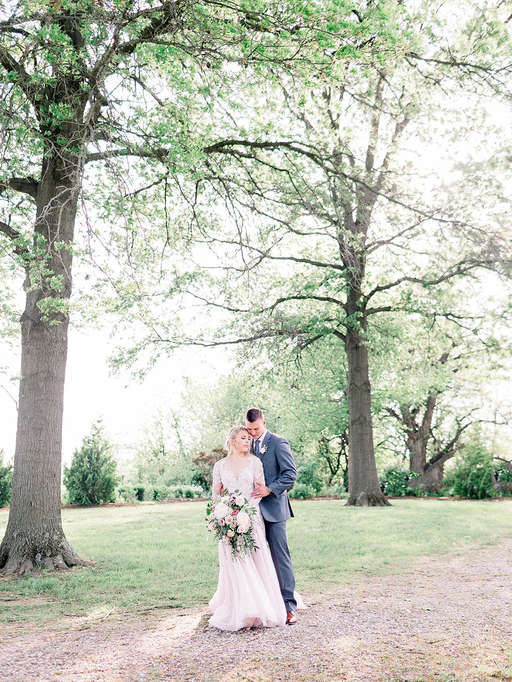 Meghan &amp; Josiah: Spring Wedding at Blue Bell Farm