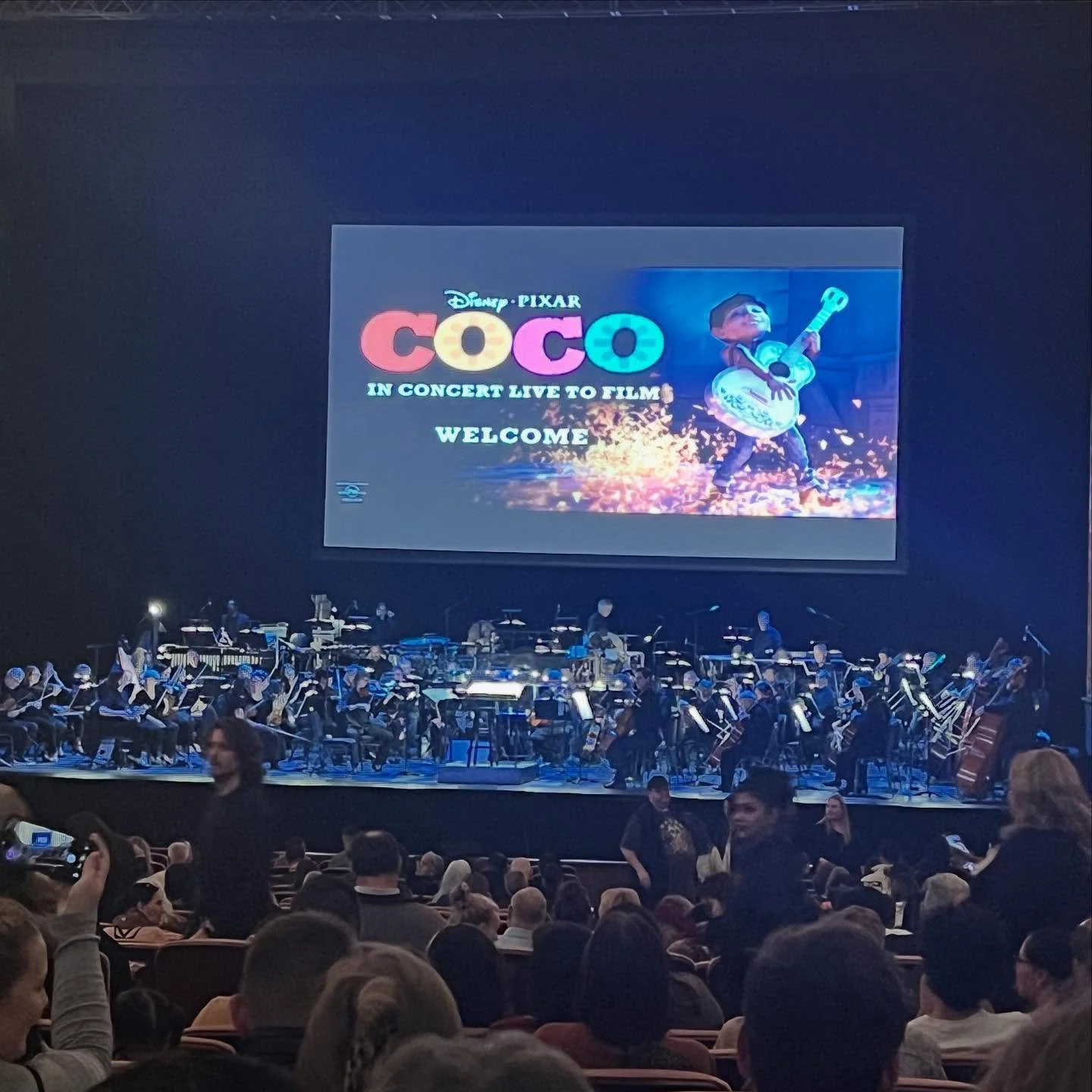 Amazing! A new experience and so enjoyable. Live orchestra playing the music to the movie #coco 🎻🎶

I&rsquo;ve been living in #chicago for months now. What I&rsquo;ve loved is being able to experience and enjoy things that are totally new to me. Th