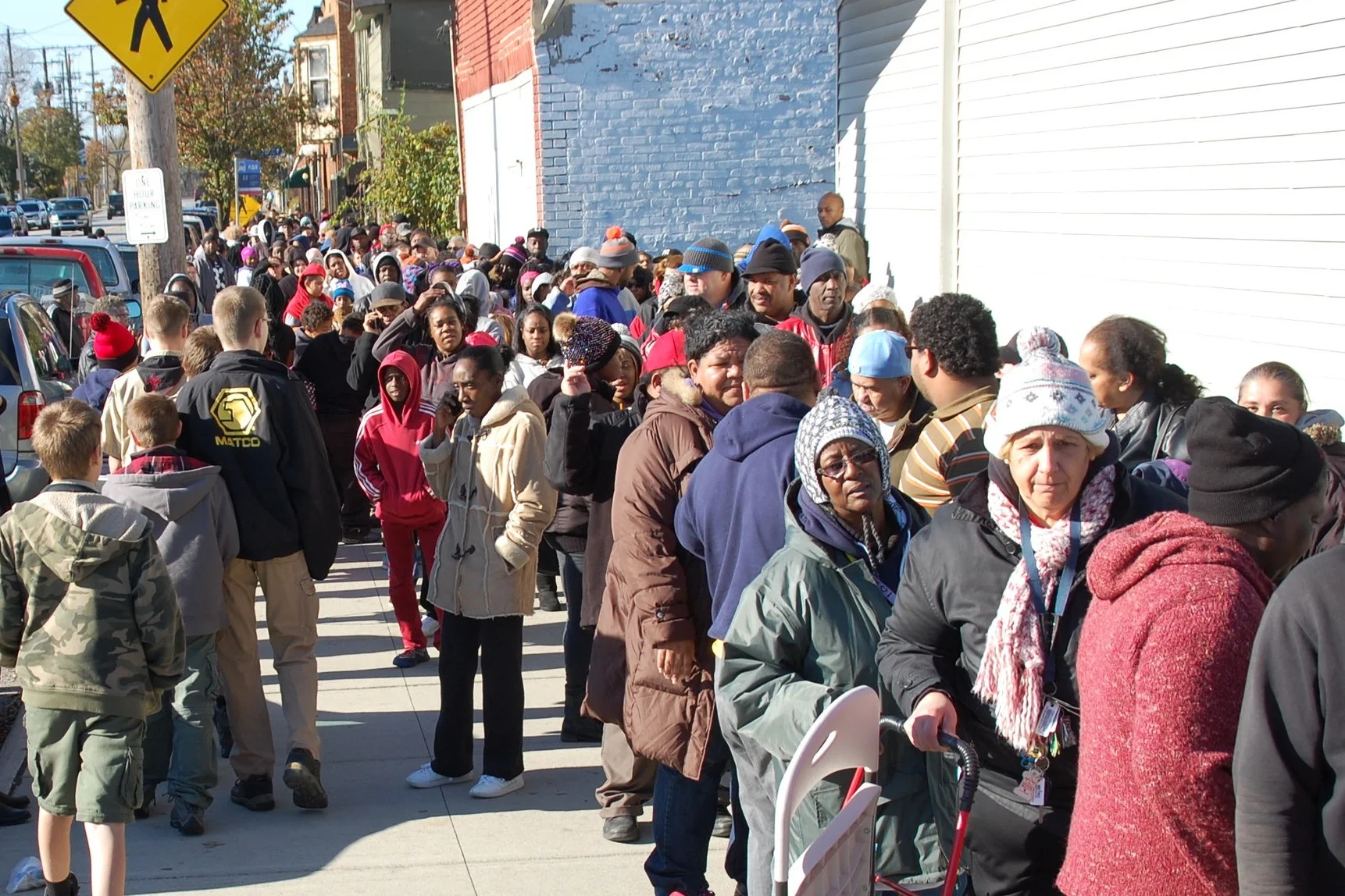 We distribute thousands of goods to those in need every week.