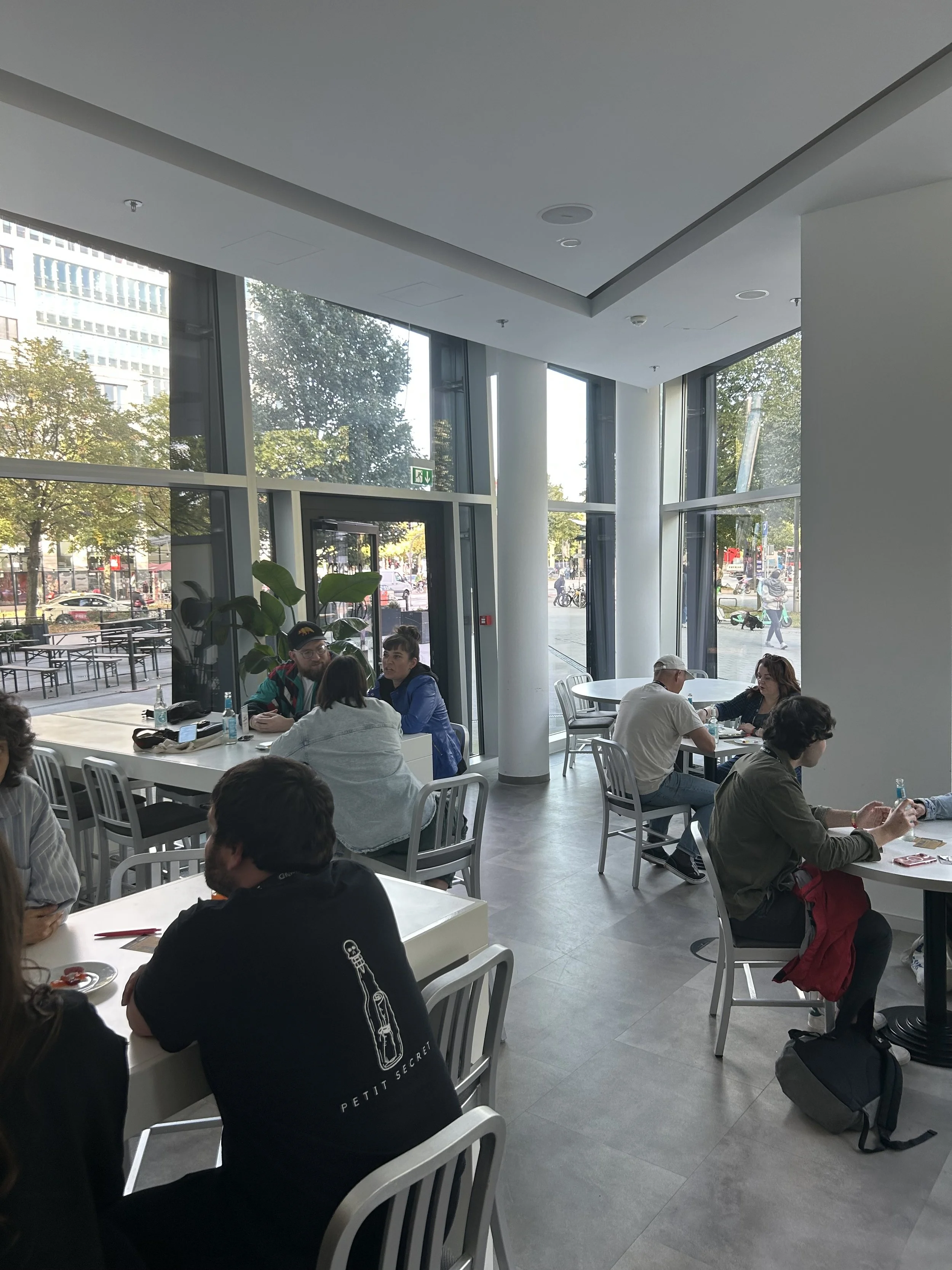 Matchmaking sessions - Canadian delegates met with international delegates in Hamburg