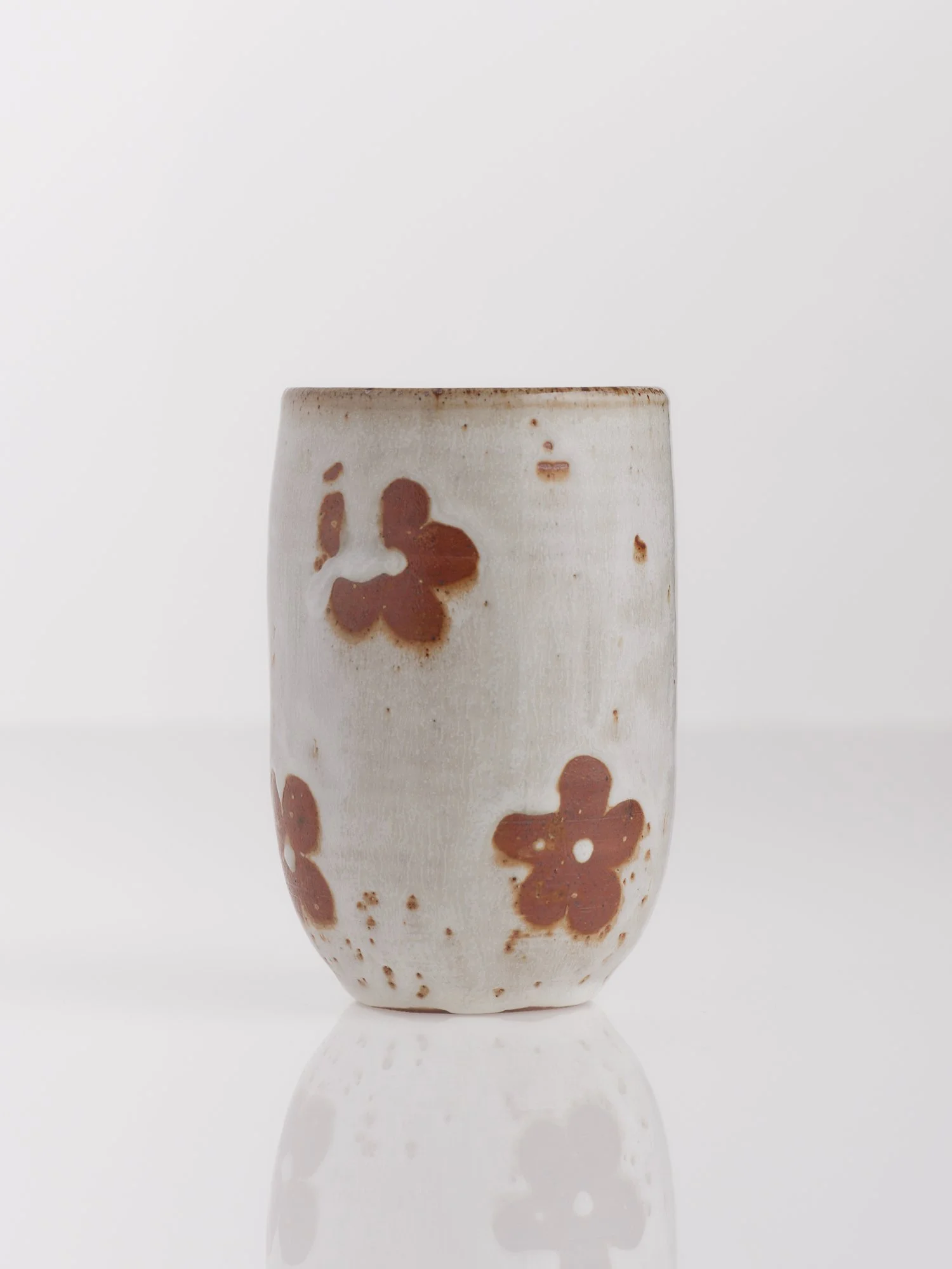 flower tumbler_20251216_boda_clay_e-comm_0106.jpg