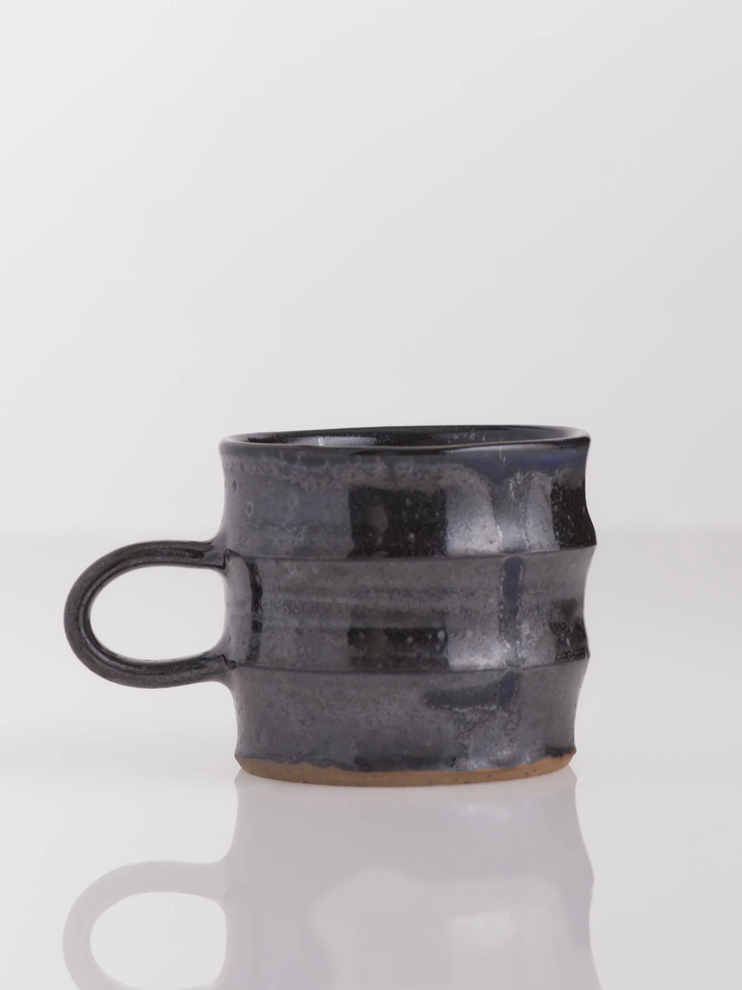 black scalloped_ 20251216_boda_clay_e-comm_0100.jpg