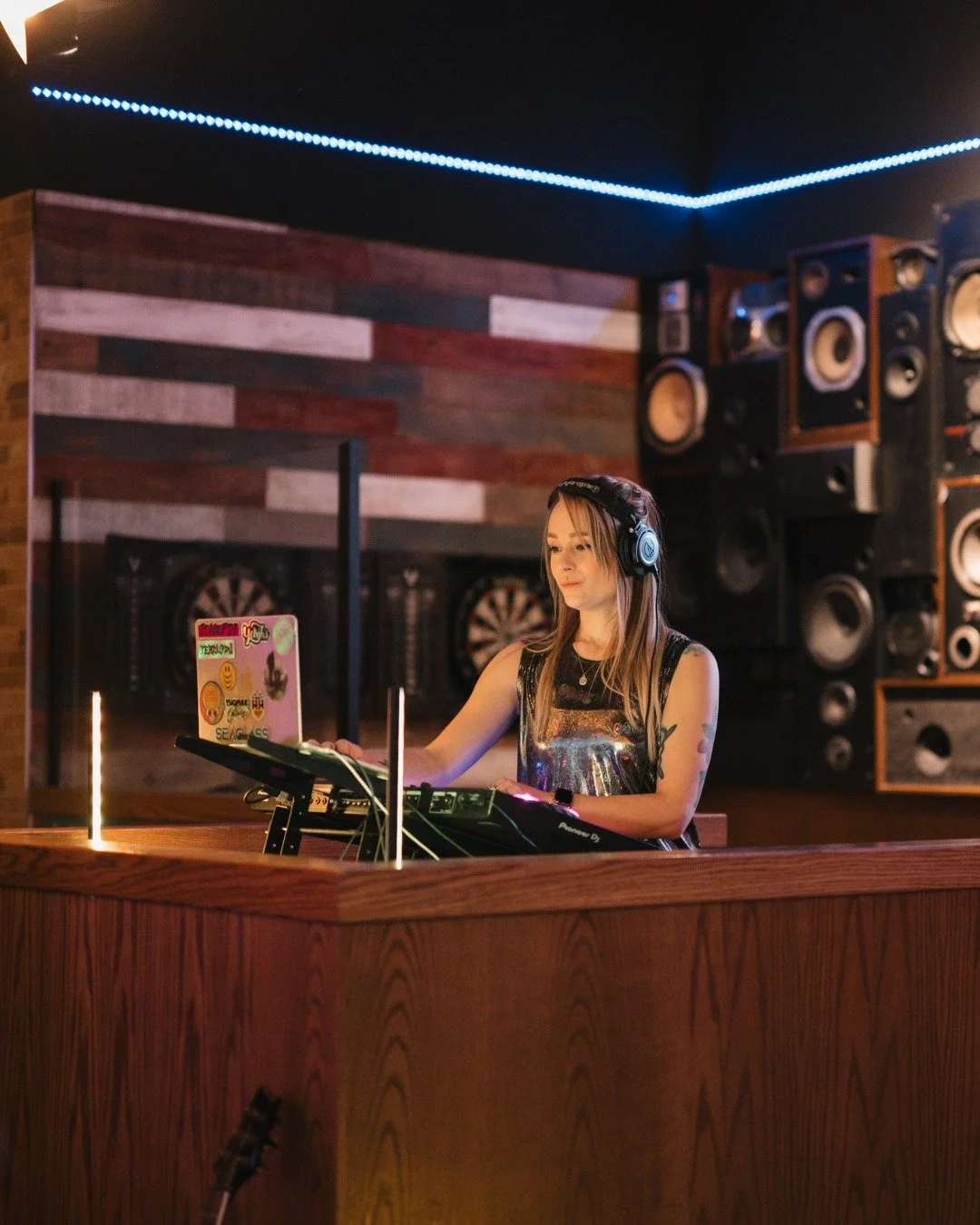 Here's to all the corporate events that absolutely rocked my winter season, I'm so grateful to all clients returning and new for trusting me with the annual tear-ups all over town. 🎉

Photos by Rachel Turner Photography

#edmonton #edmontonevents #y