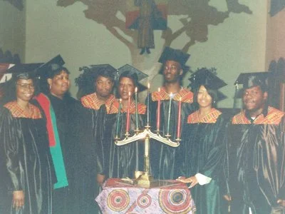 Graduates_2000_small.jpg