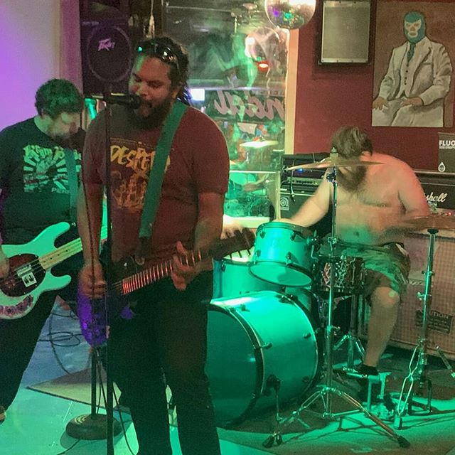 @deadweight_satx slayed @luchadorbarsa last night. Catch their last show on the trail w/ us TONIGHT @themarcsm in San Marcos, TX. The Red Direct kicks us off at 6:30p so DON'T BE LATE! $3 entry, killer drink specials #trailoftheundead .
.
Also, go ch