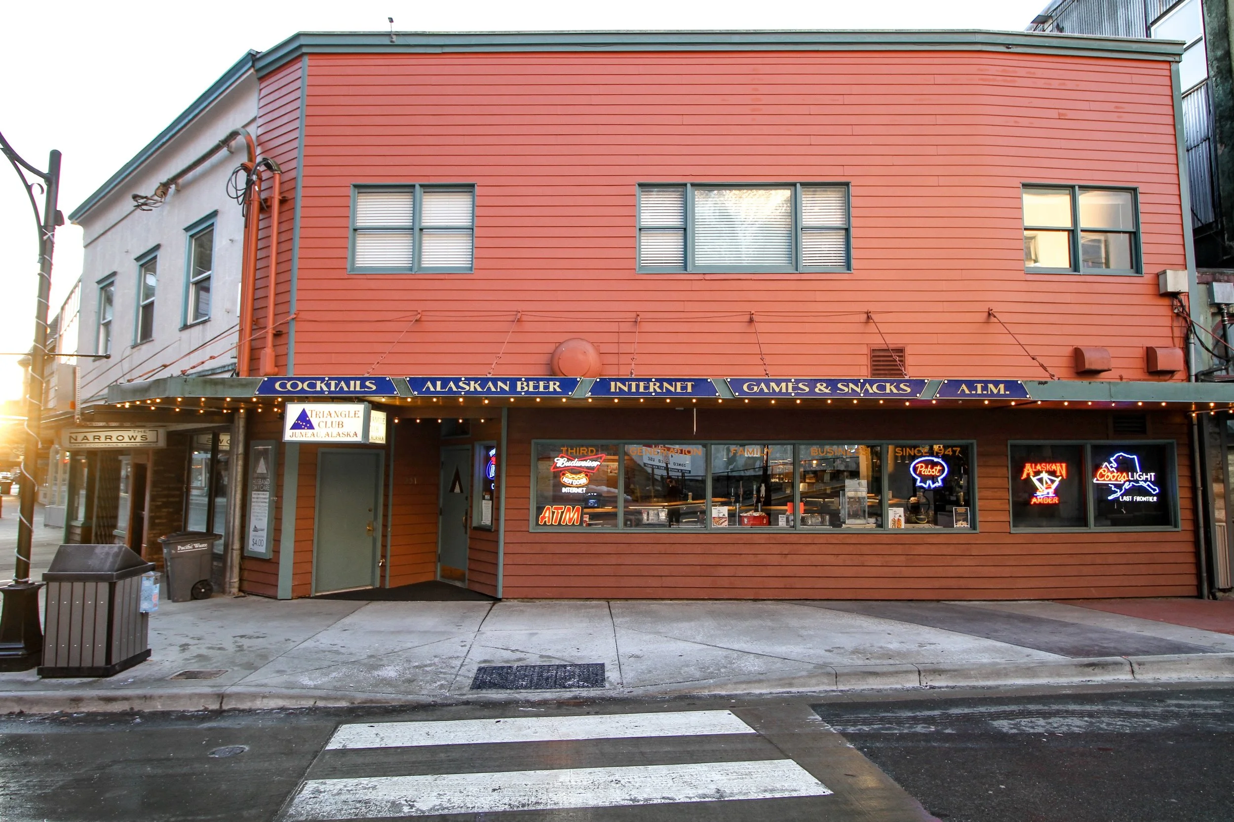 outsidebuildingIMG_8384.jpg
