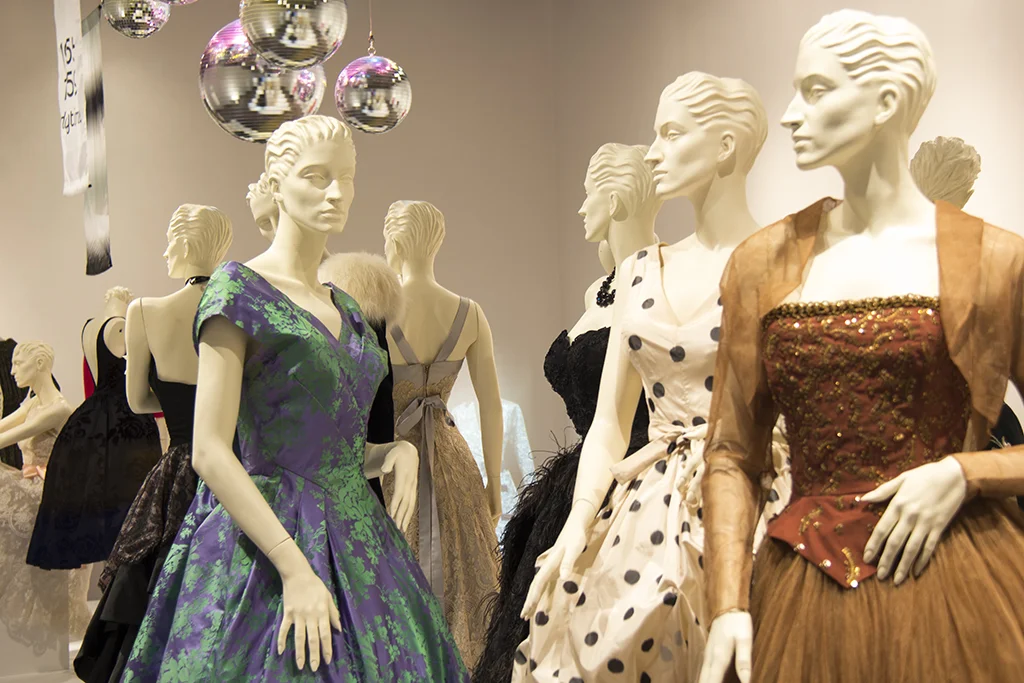 Vancouver-exhibit-design-09.jpg
