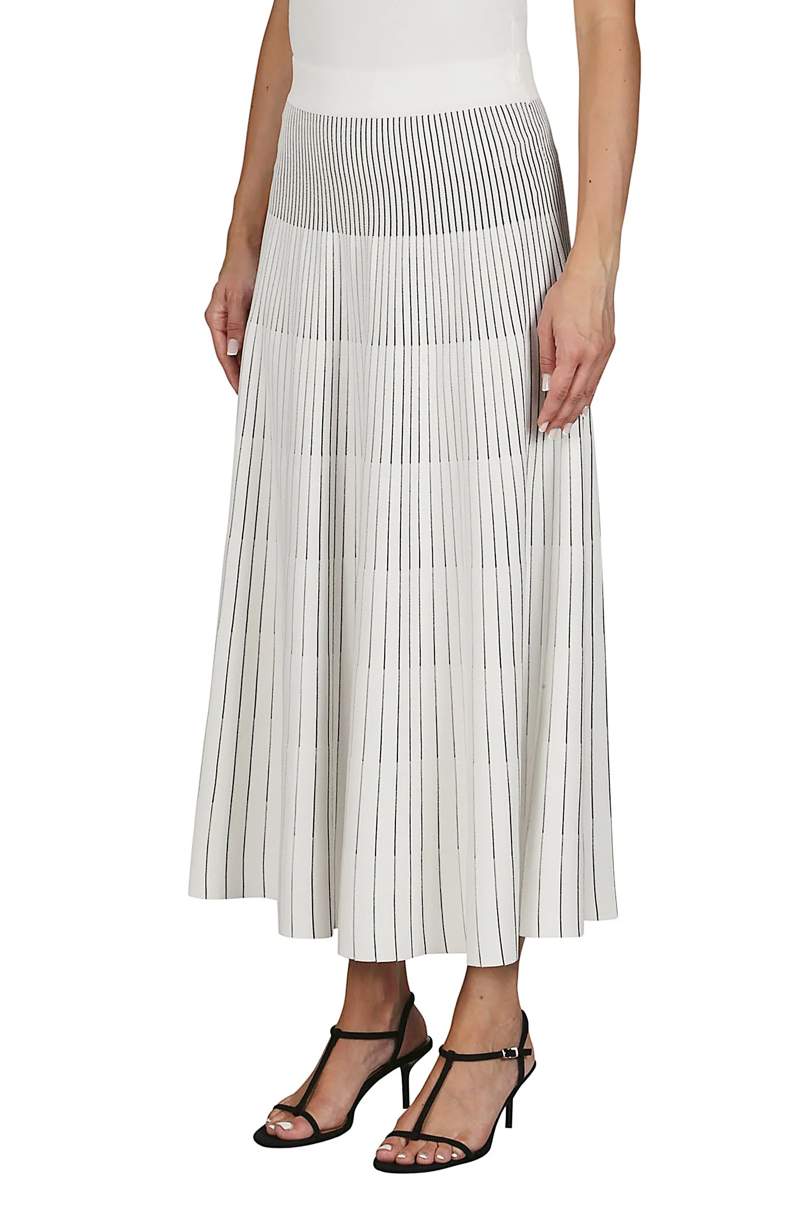 SS26 076 2600 346.D.jpg