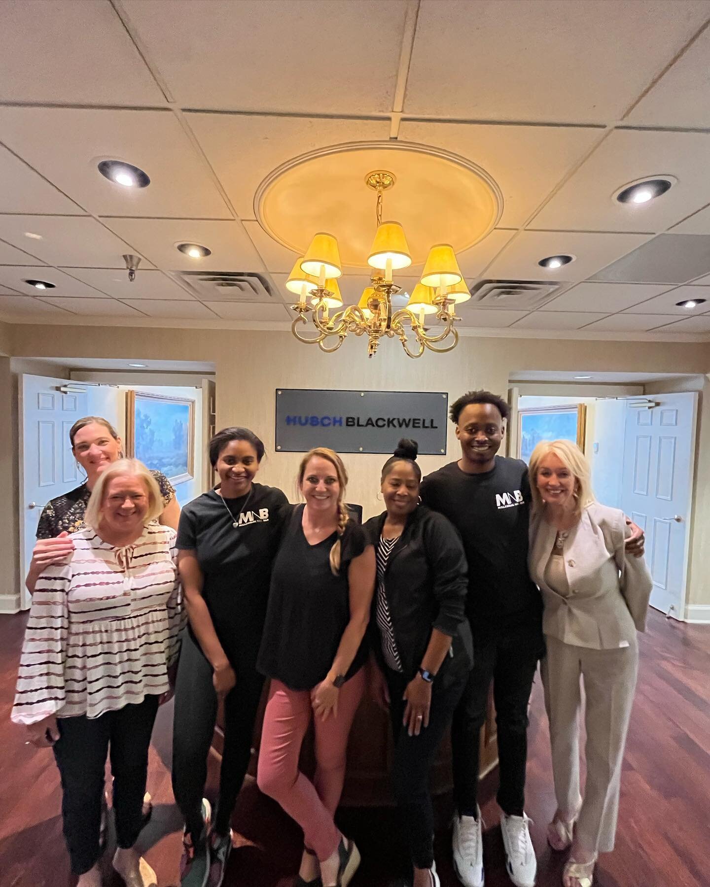 We had the pleasure of providing on-demand services to @huschblackwell  for their awesome team of staff! 🥳Thanks to the @go.mnb independent nail technician @malachithenailguy for providing awesome nail care and customer service. 🤗
&bull;
&bull;
If 