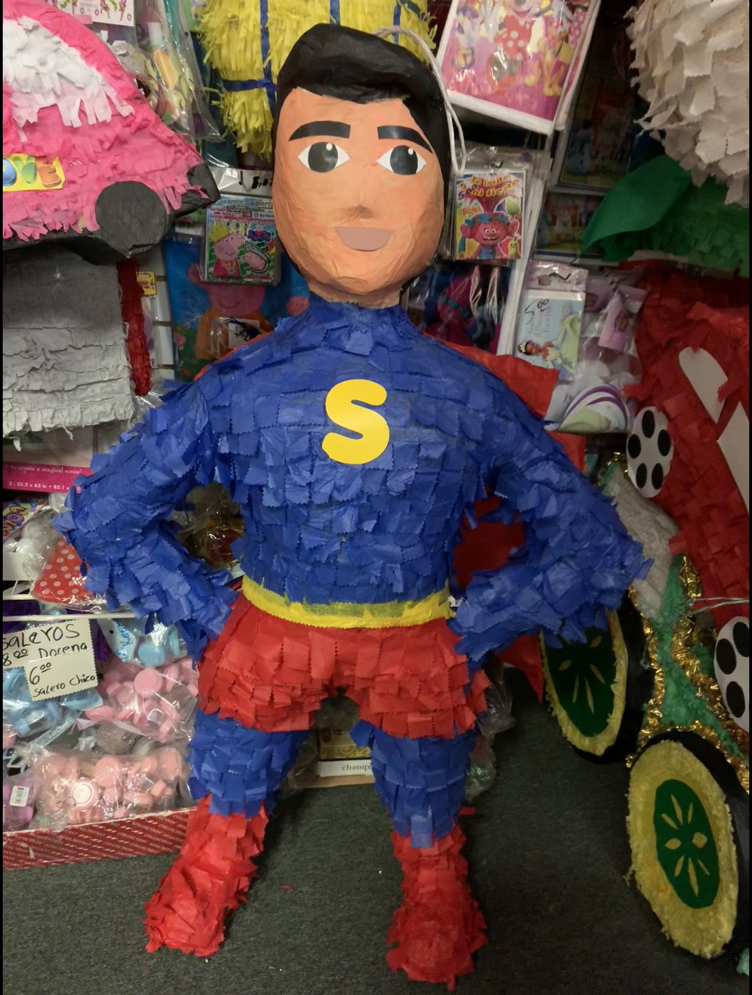 piñata superheroe - Artesanum
