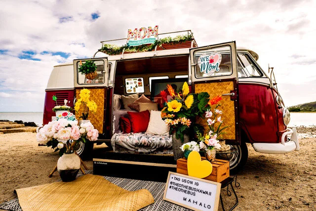 Mother's Day Photo Bus 