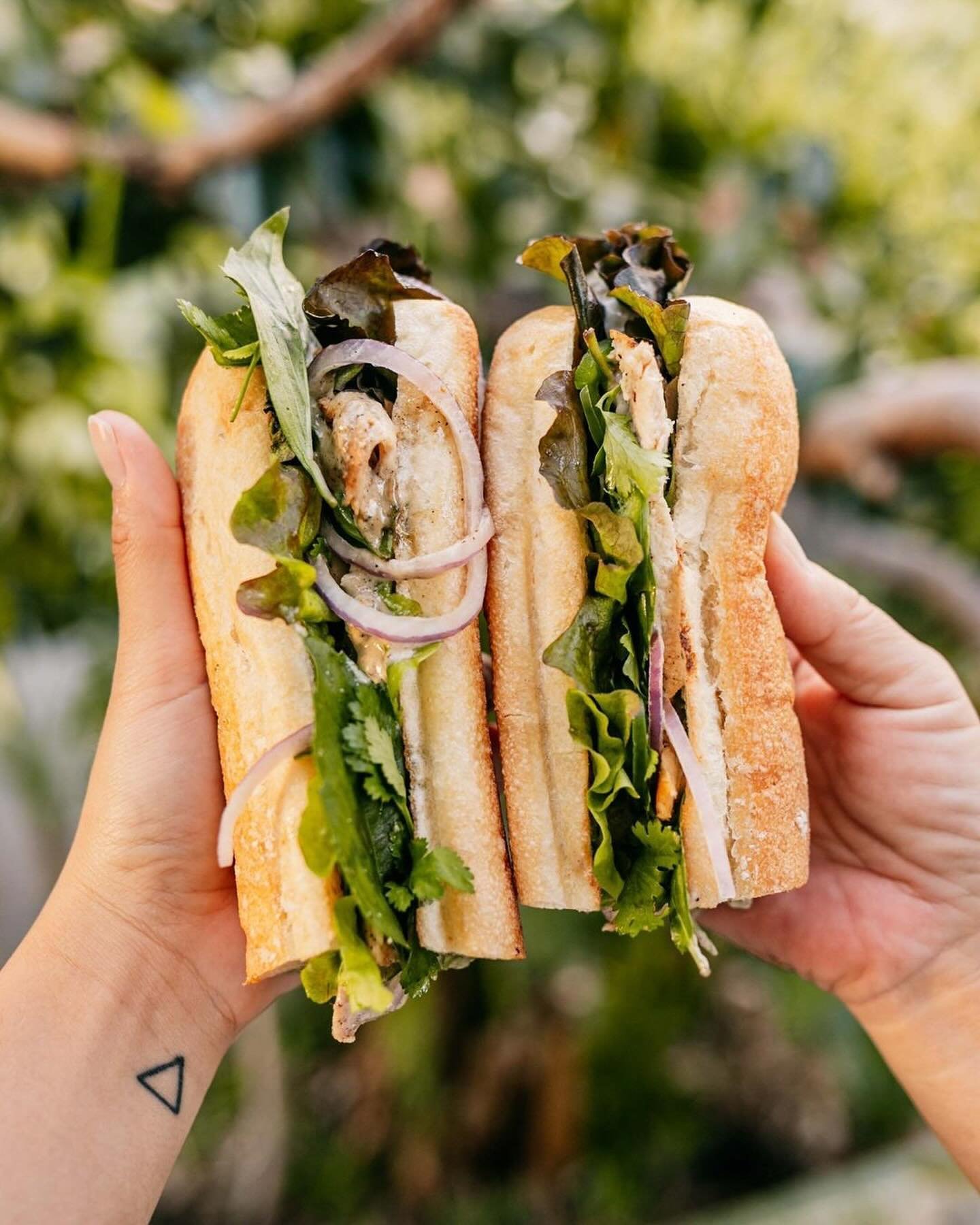 ✨Chicken Pho-ggie✨ is available for a limited time only at @latourcafe.

This month&rsquo;s special features roasted chicken breast, pho mayo, red leaf lettuce, red onions, jalape&ntilde;os, and fresh herbs. Oh my! 🤤

#LaTourCafe #KapoleiCommons #Ka