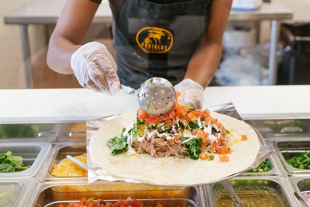 Happy #CincoDeMayo! 🌮🌯 Whether you&rsquo;re dining in or taking out, @PaniolosHawaii has got you covered with a mouthwatering spread of tacos, burritos, and bowls featuring locally raised grass-fed beef, organic chicken, and organic tofu. Pair your