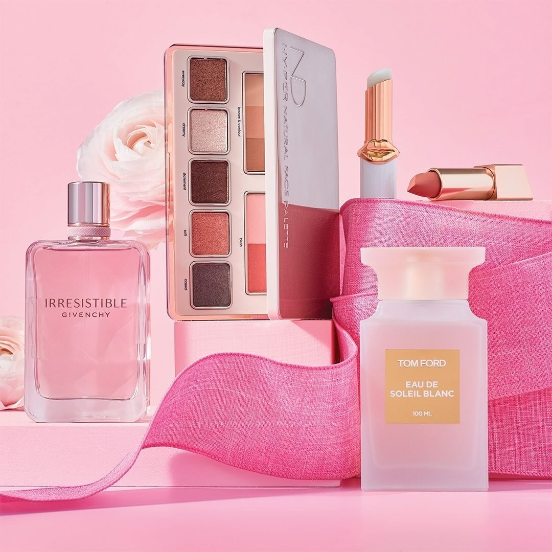 💖 Treat mom like the queen that she is. Give the gift of luxury this #MothersDay. Shop beauty and self-care gifts at @ultabeauty. #kapoleicommons #kapoleiin common #ulta