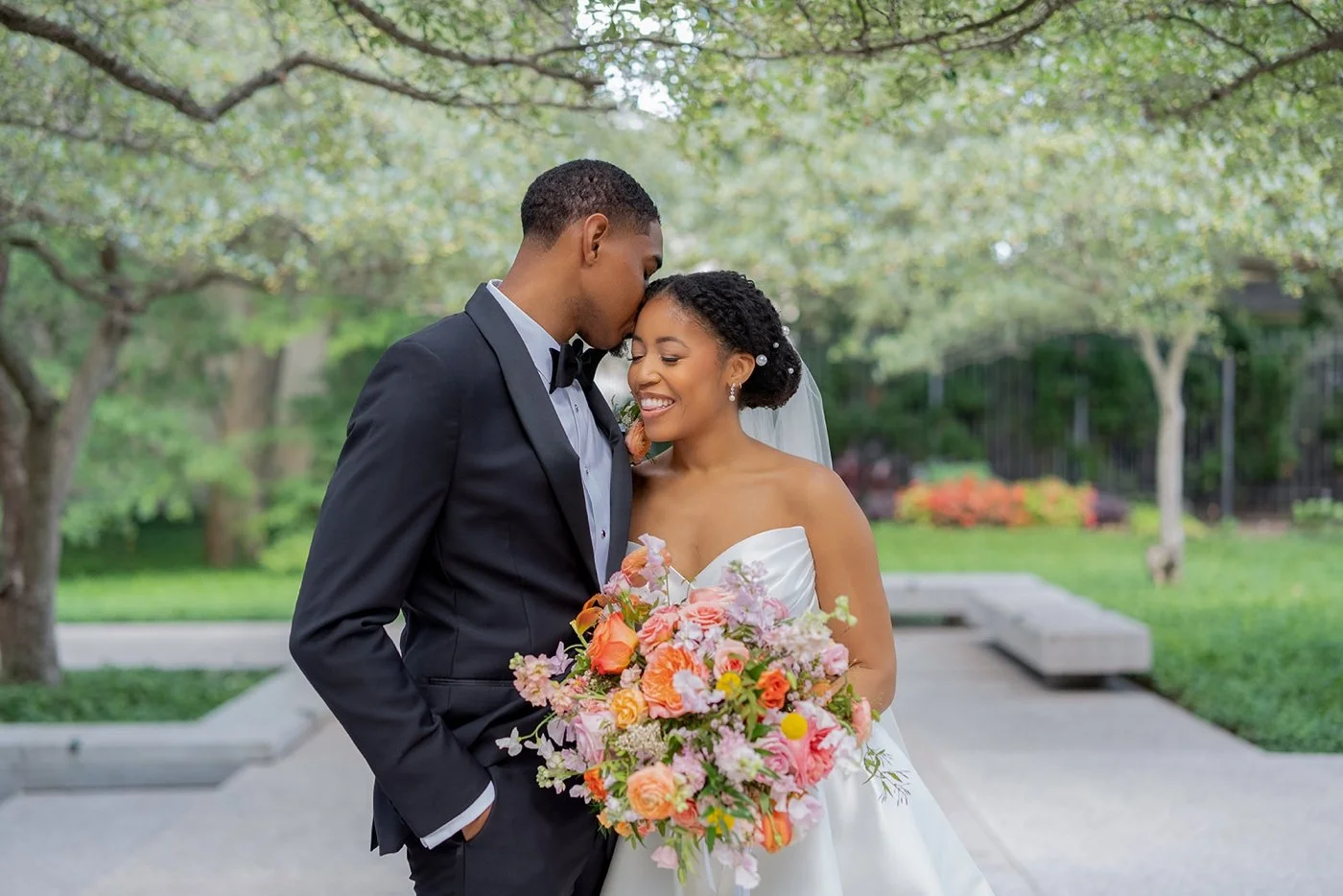 Bridal portraits in the Art Institute Garden in Chicago