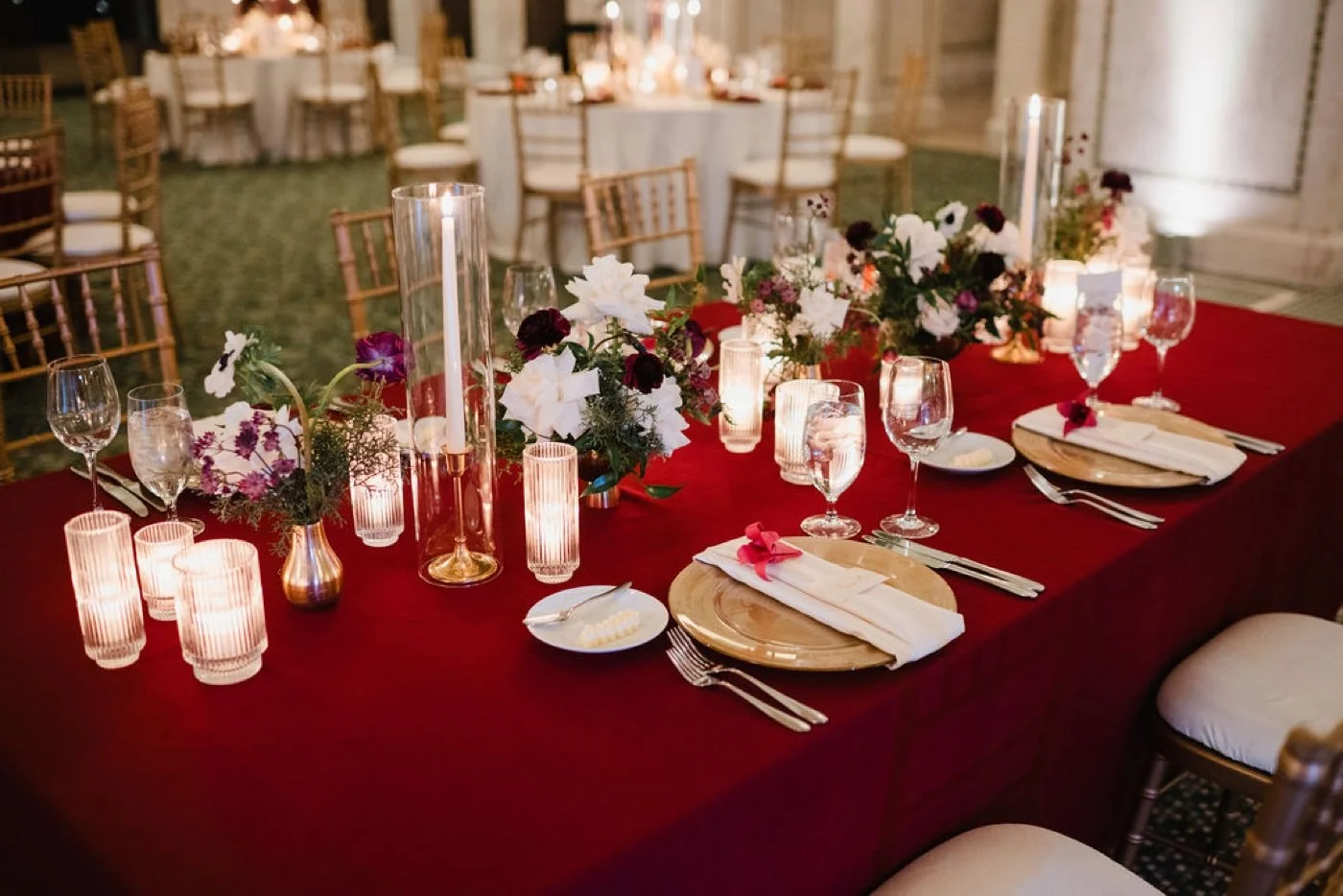 Red, white, and gold table decor for a Chicago winter wedding
