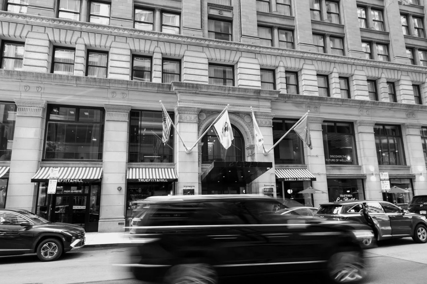 Downtown Chicago wedding at the Kimpton Gray Hotel