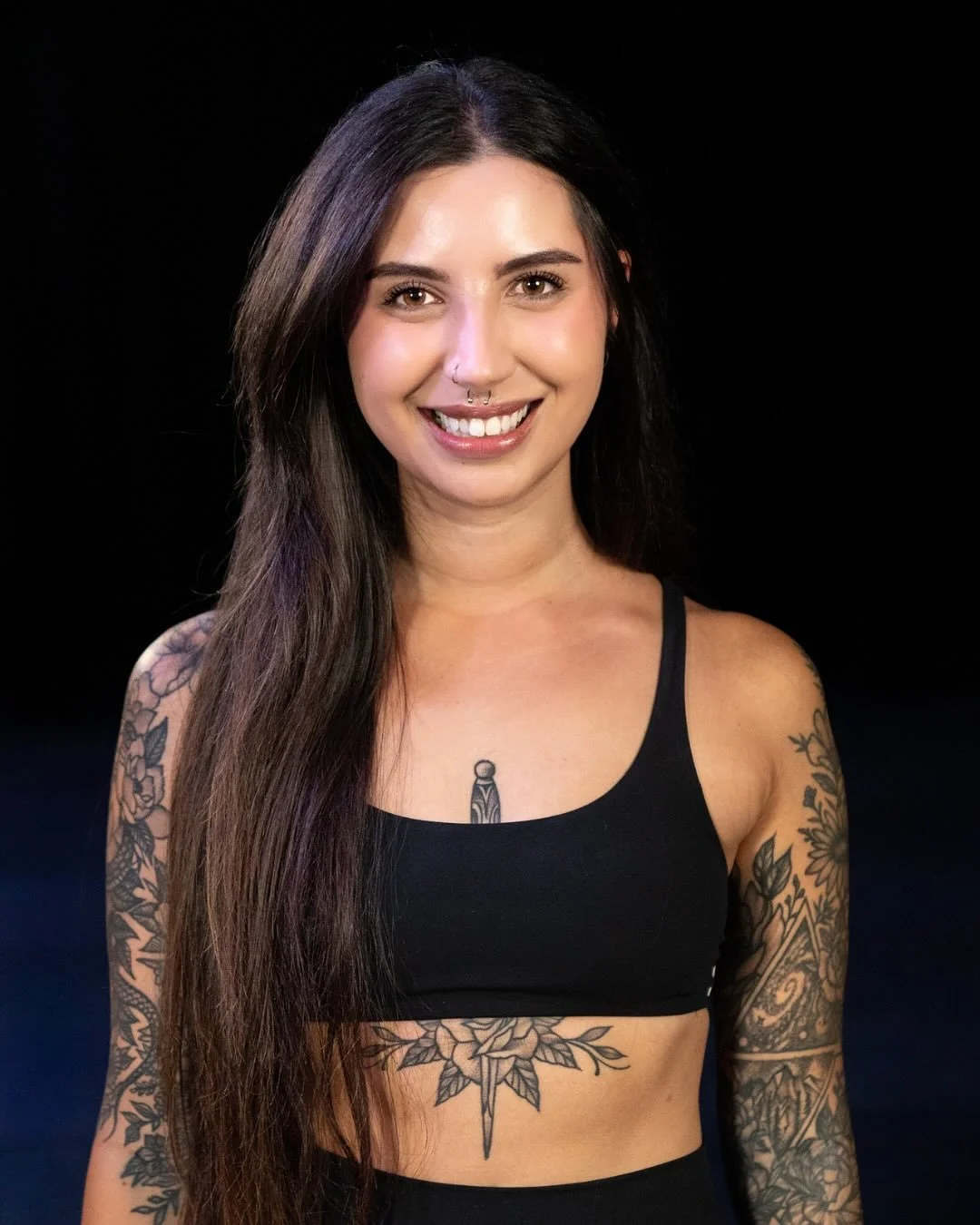 G A B R I E L A 🖤

Our newest California native @gabrielavalerie (2nd to Mikey V) will bring the sunshine ☀️ and good times in the sculpt room 🤸🏻&zwj;♀️ !

Her classes are cool, calm, and top 100 hits! 🎶 You&rsquo;ll feel the burn 🔥 and definite