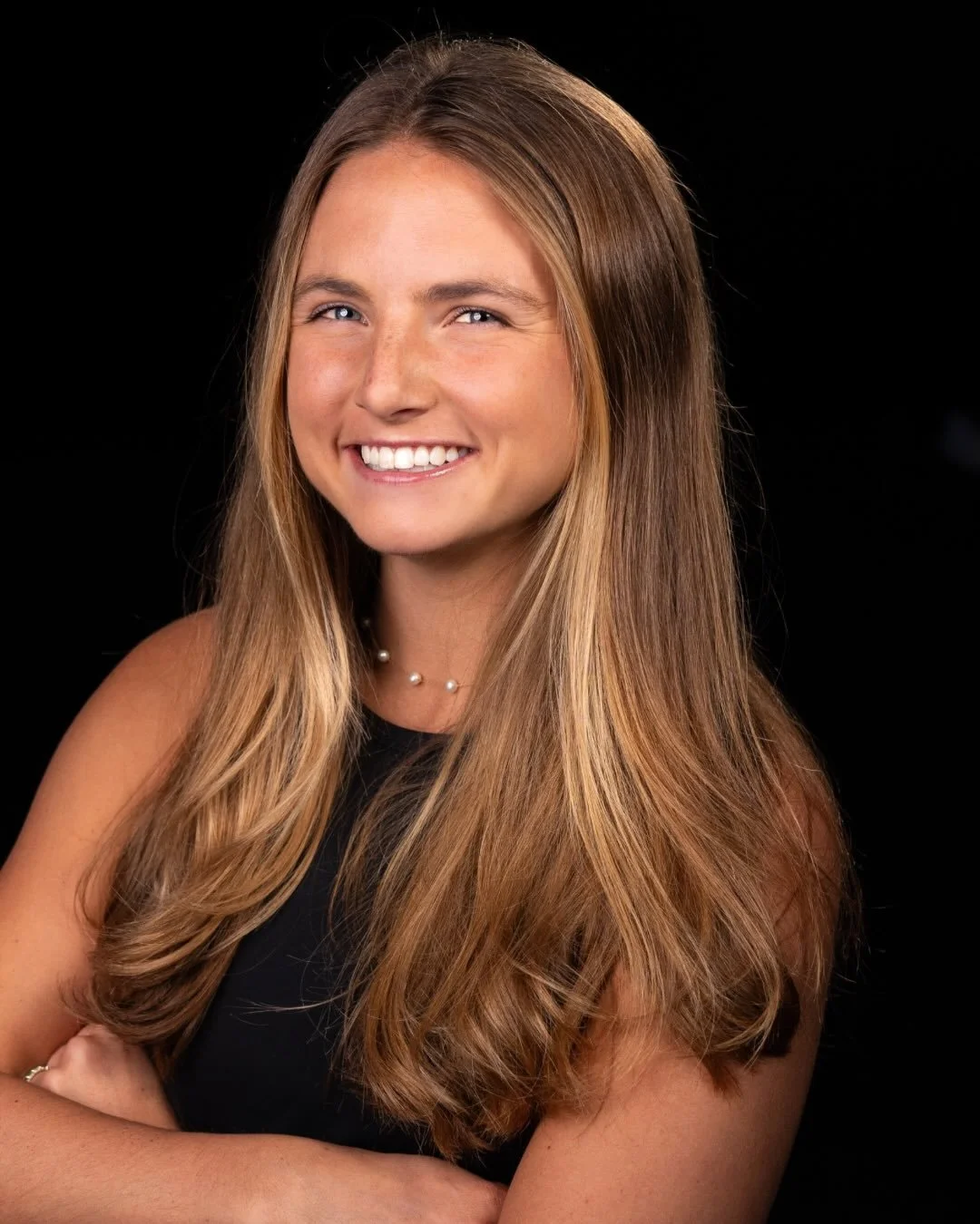 C A R O L I N E 🖤

Another Baylor Bear 🐻 enters the chat. Meet @carolinejoyward !!! Fun loving, financial consulting, half marathon running and now a sculpting BADDIE! 

Come see carline each Monday at 7:30am with more of her in the VERY near futur