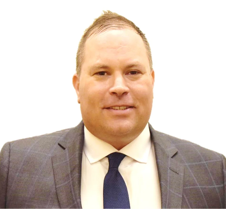 brian head shot3.jpg