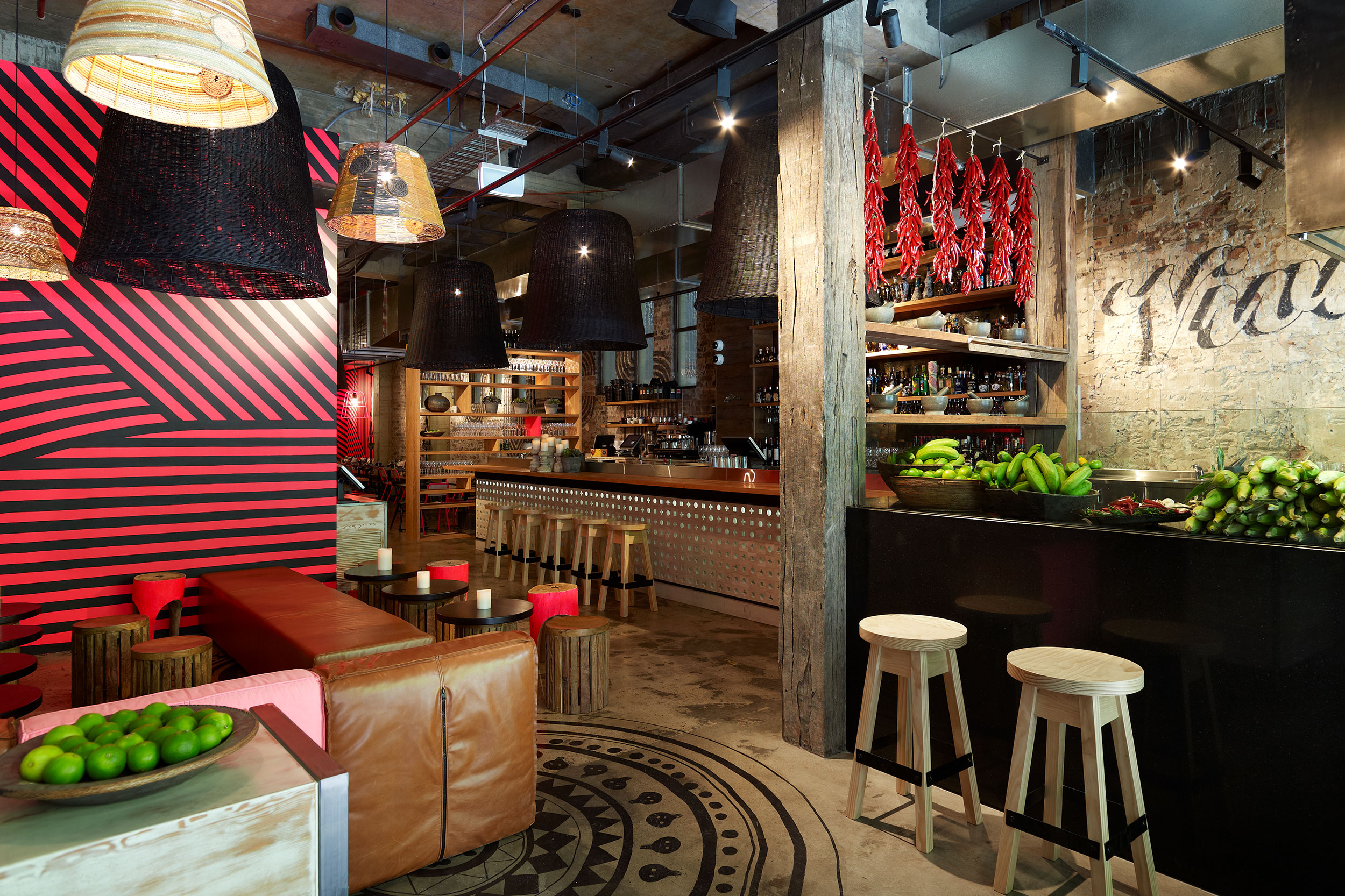 JuicyDesign-Projecthero-2500x1666-InteriorBranding-Mejico-04.jpg
