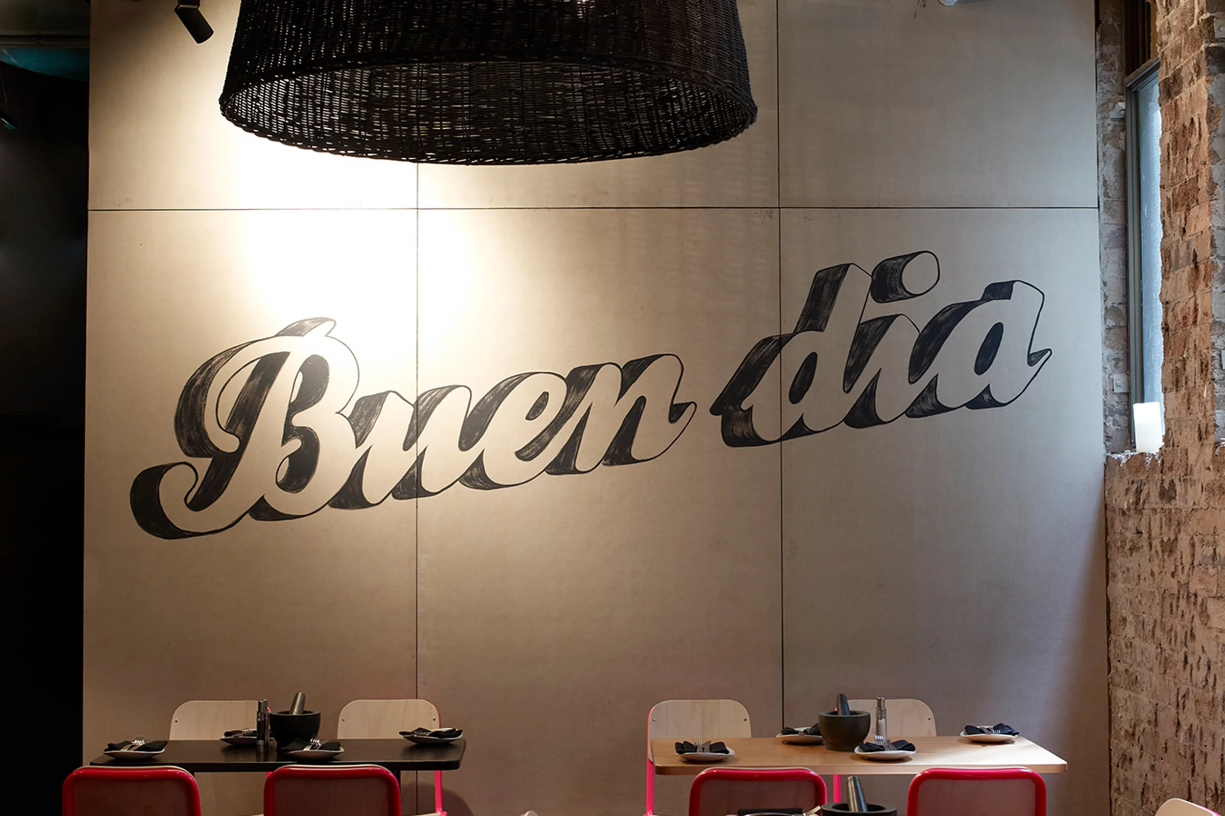 JuicyDesign-Projecthero-2500x1666-InteriorBranding-Mejico-03.jpg
