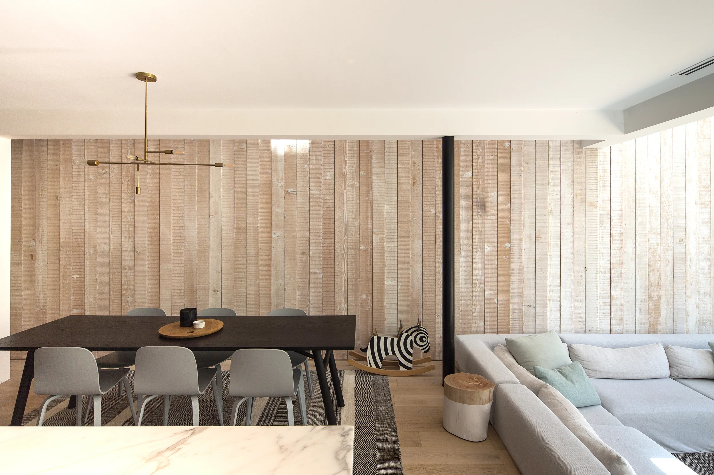 JuicyDesign-Projecthero-2500x1666-InteriorBranding-84PaddingtonStreet-Paddington-03.jpg