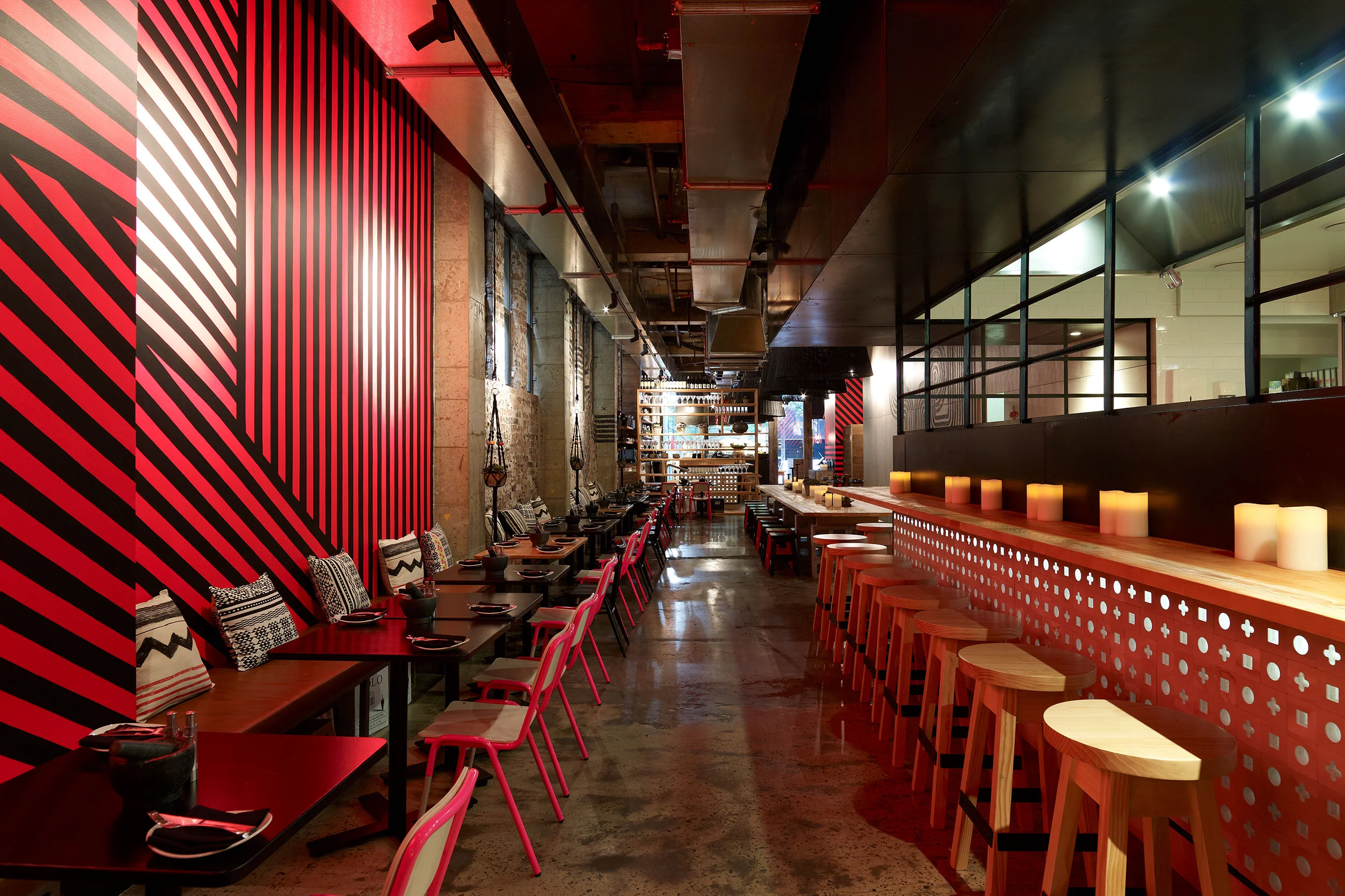 JuicyDesign-Projecthero-2500x1666-InteriorBranding-Mejico-02.jpg