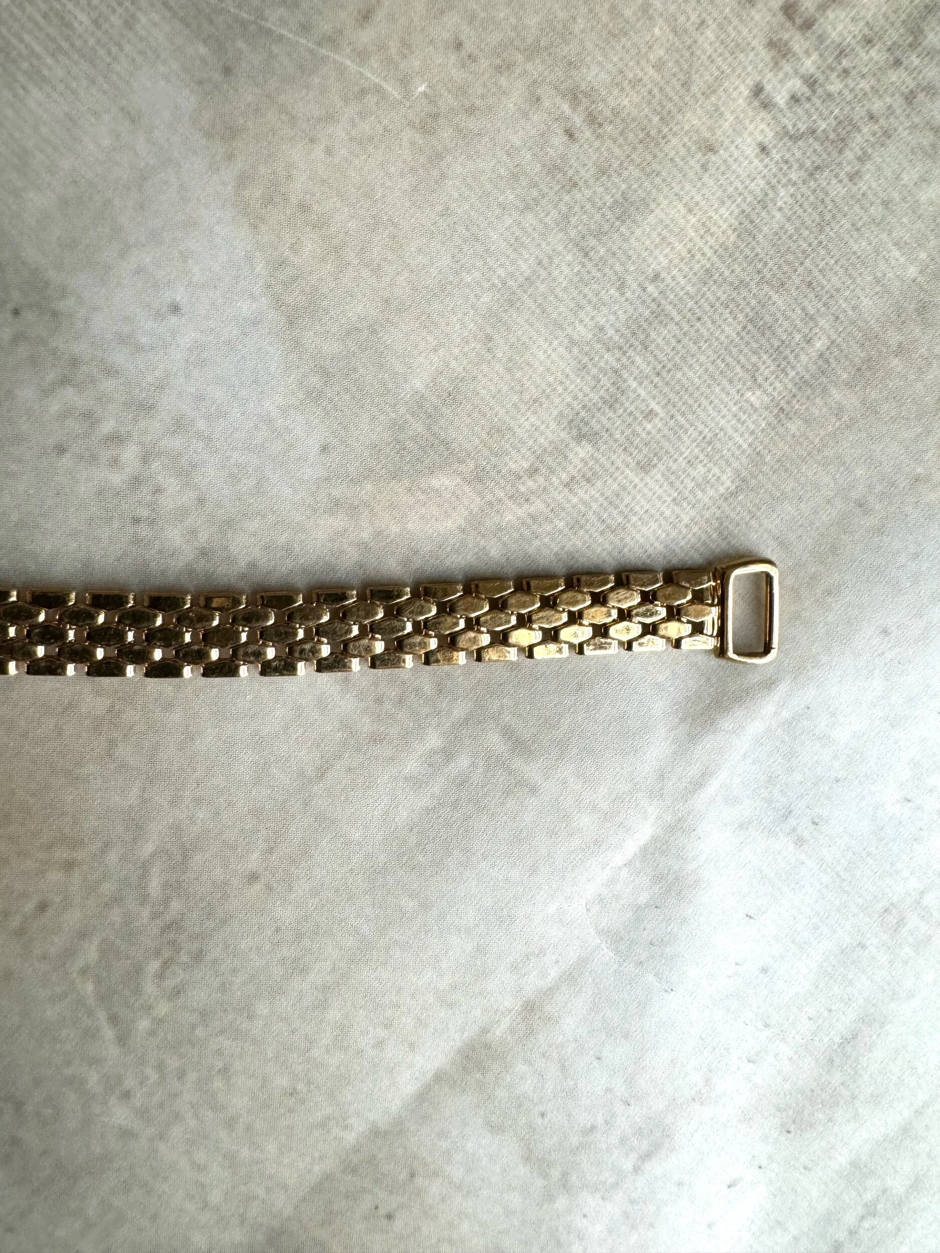 EFAB95BA-5F2B-43FA-BD8A-0730348213C7