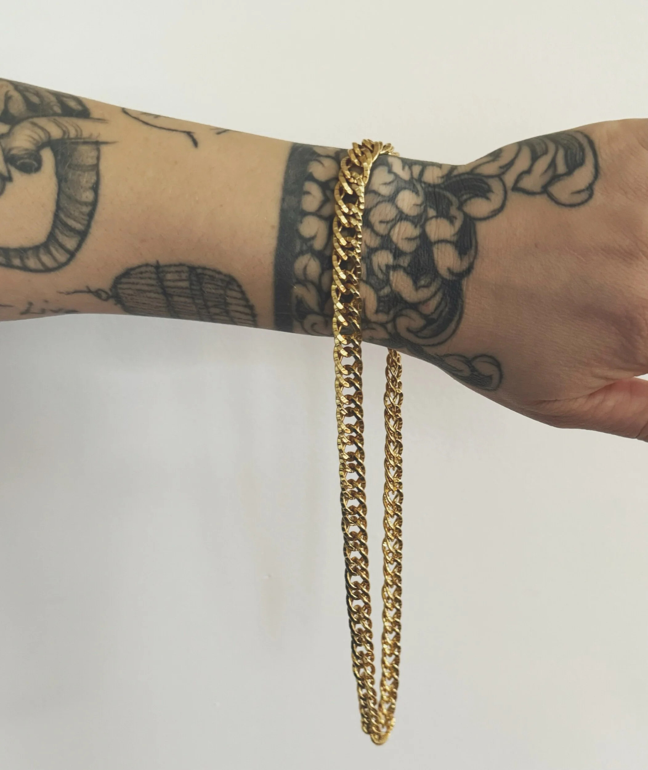 4FEEE705-5DE4-4E8D-89D6-7E0226E26F8D