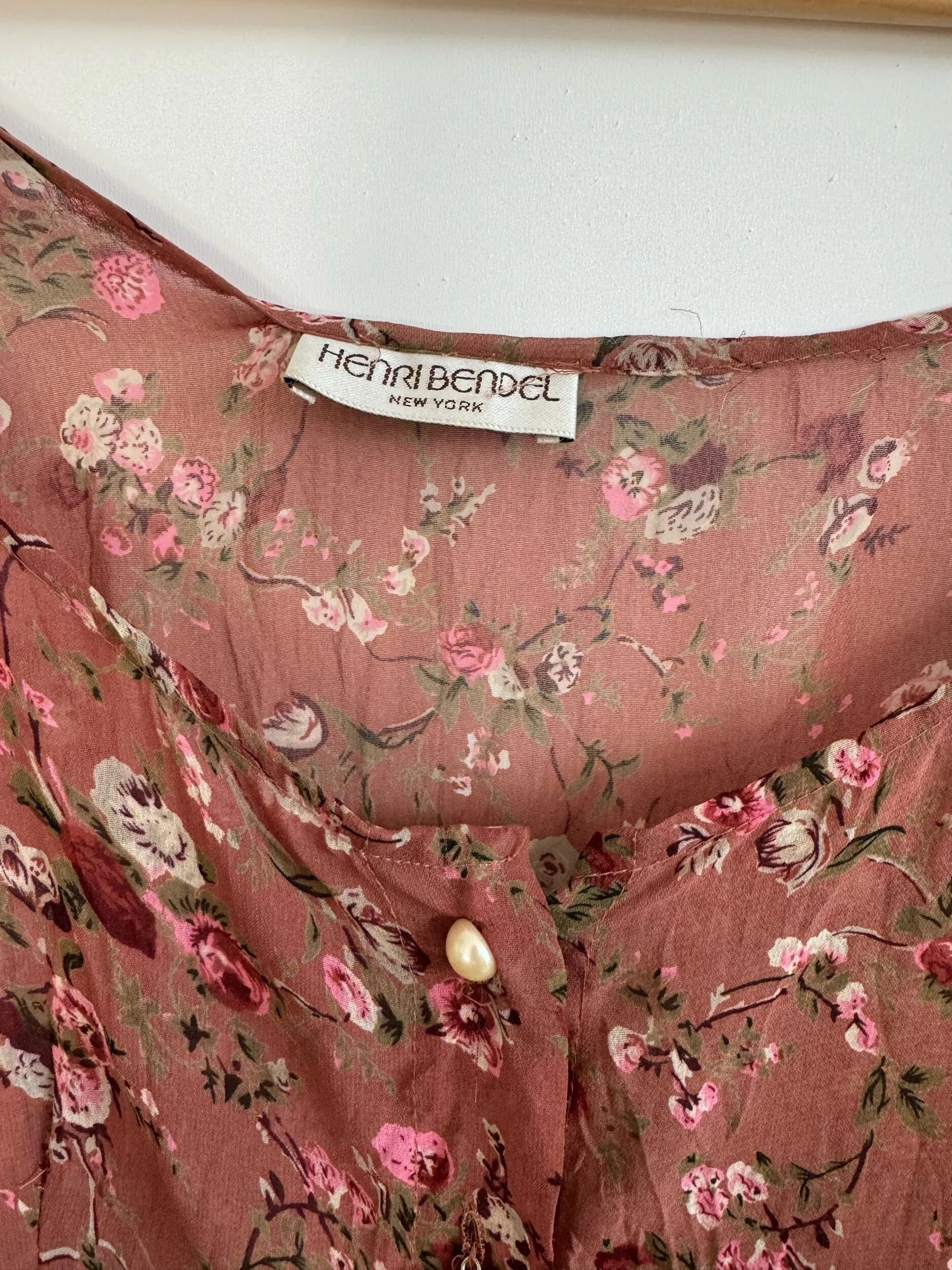 4608FF8F-E15D-4853-9A47-7A259E14E1FF