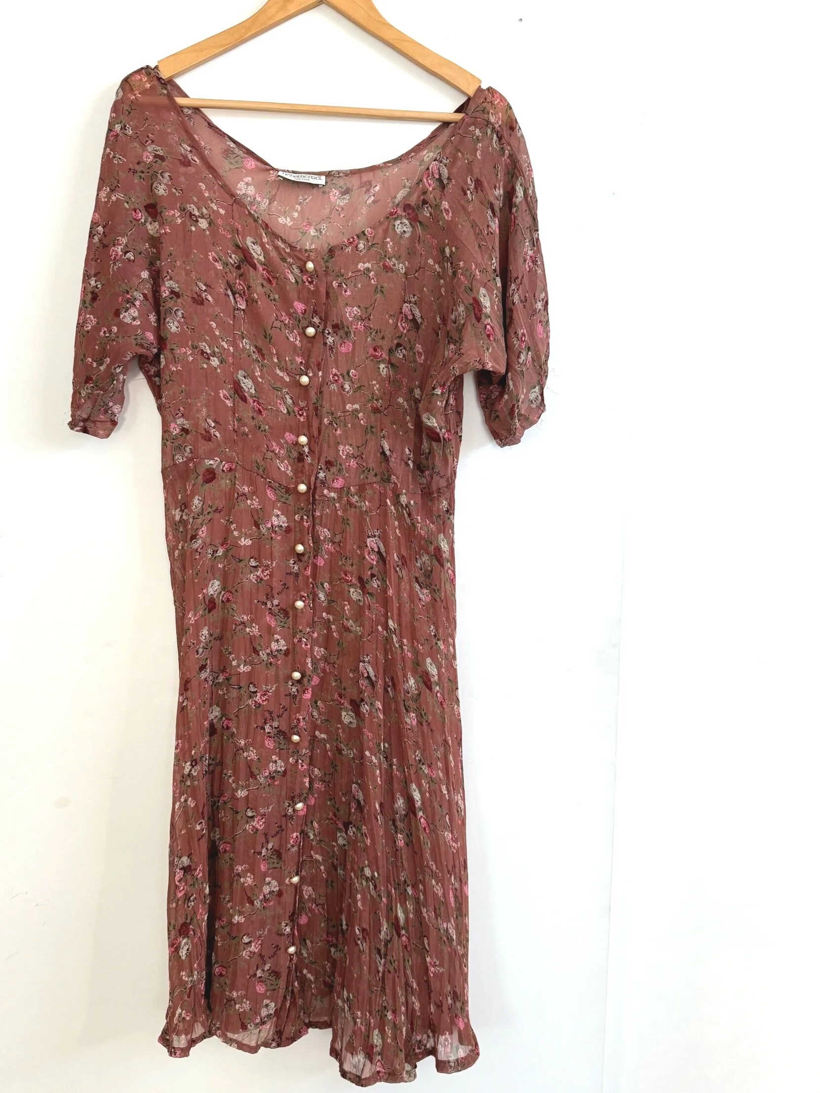 B2EBE32D-A1D4-4E76-A8D6-37E82B9DEEF5