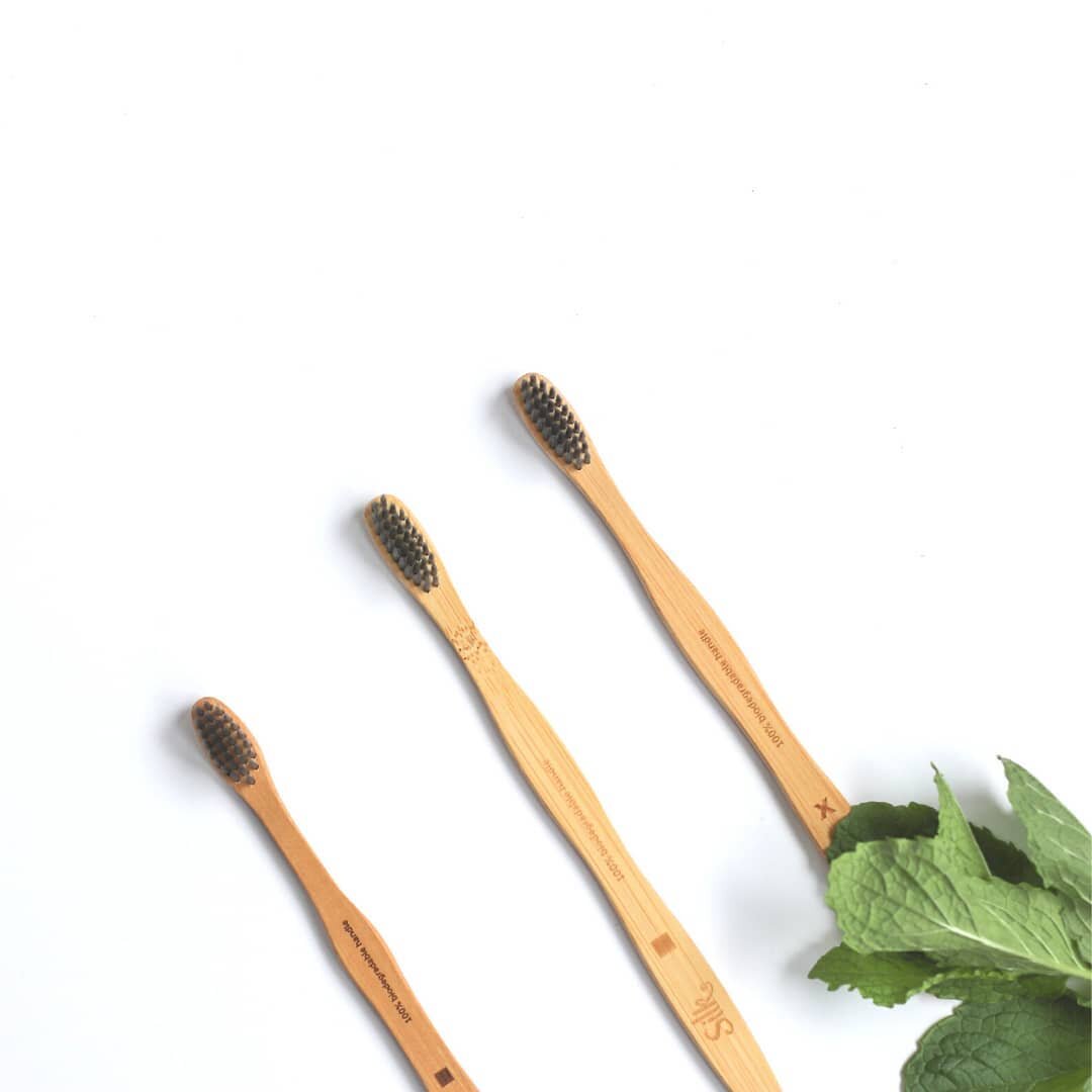 Bamboo toothbrushes are not fully recyclable! 😯

By plucking the bristles out with pliers and then throwing them into the recycling bin after use, they then become recyclable. 

The bamboo handle can then go in the organic waste!