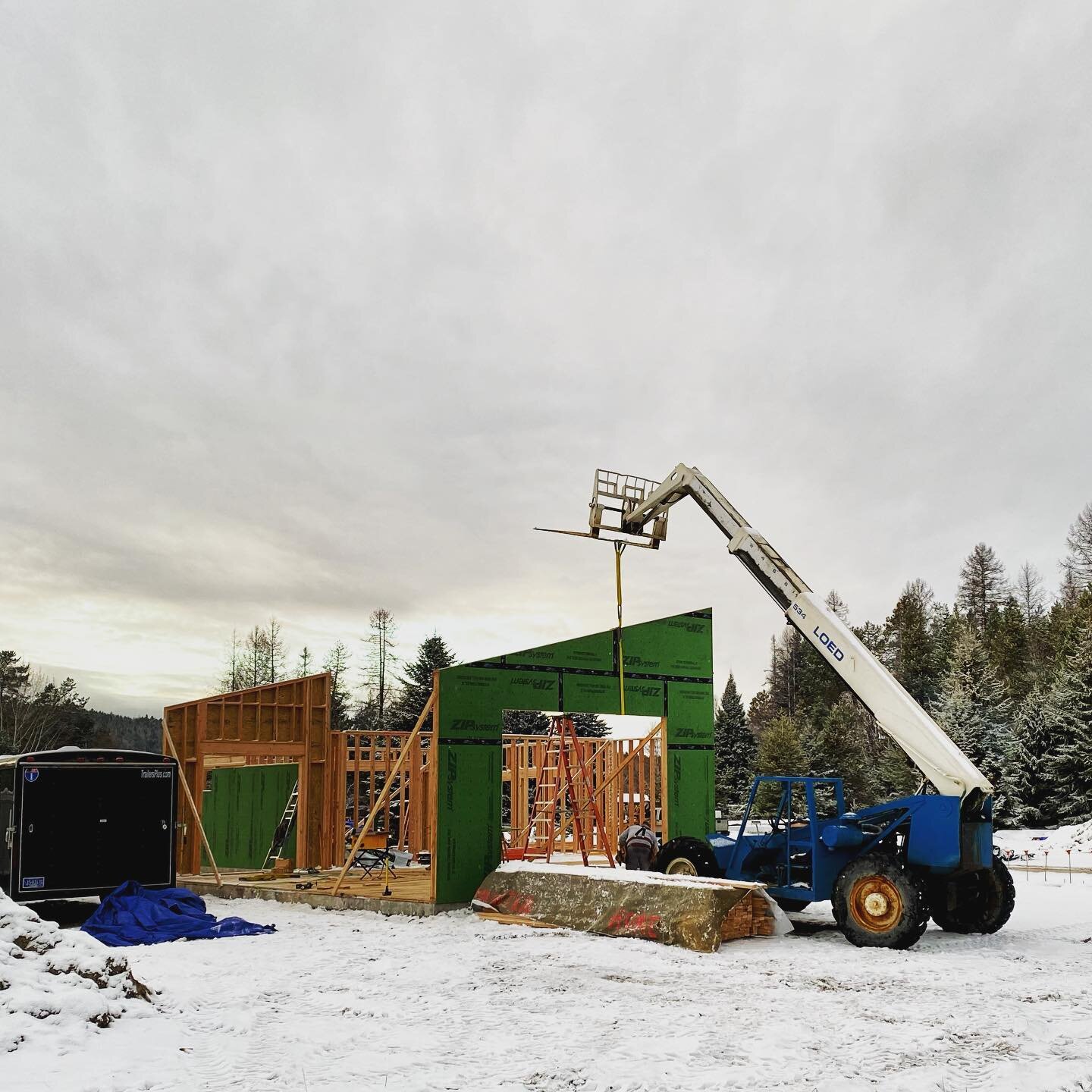 A little snow today didn&rsquo;t stop us from banging out some walls on this new modern build.