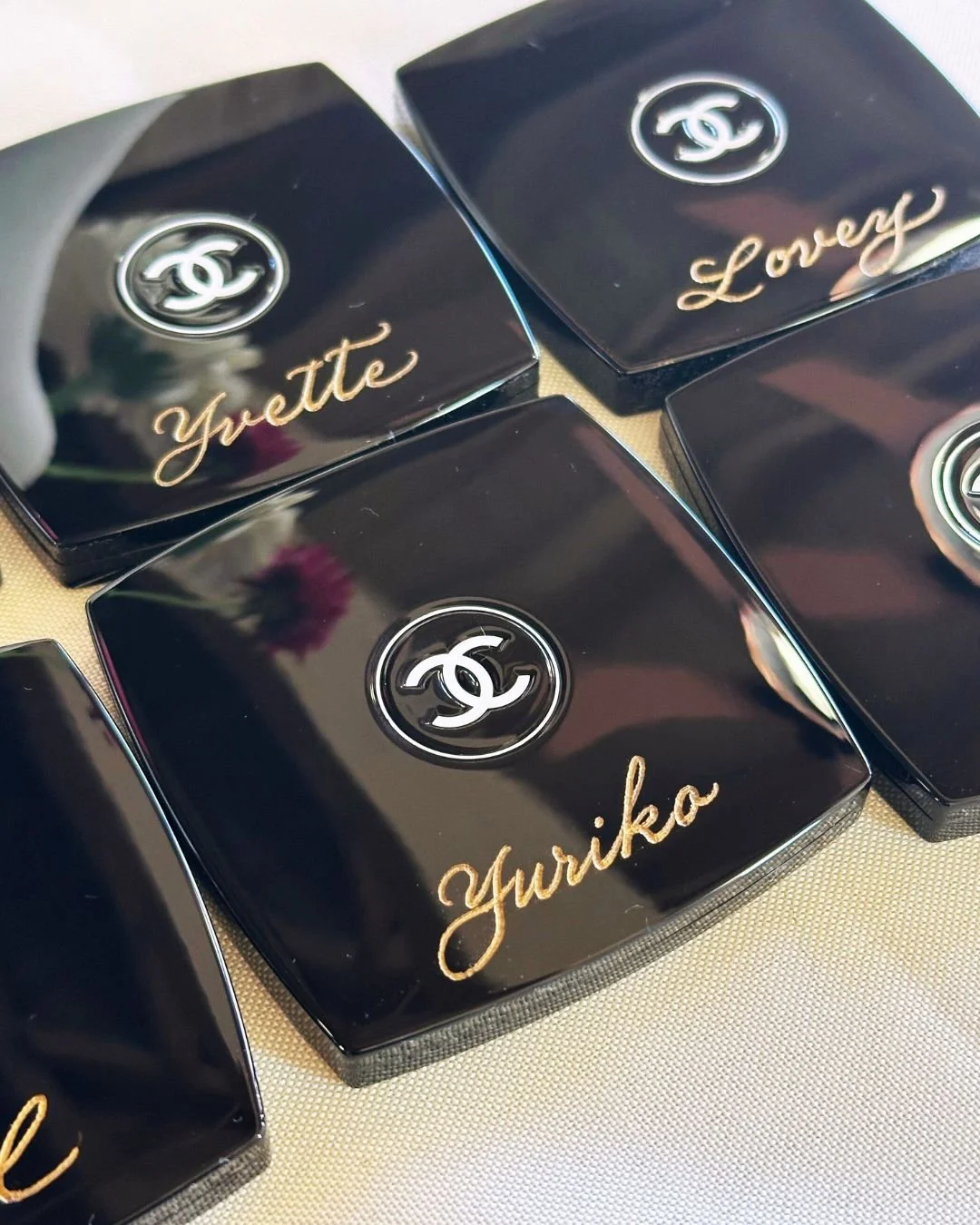 Chanel compact engraving by Los Angeles calligrapher and artist, Choi Calligraphy