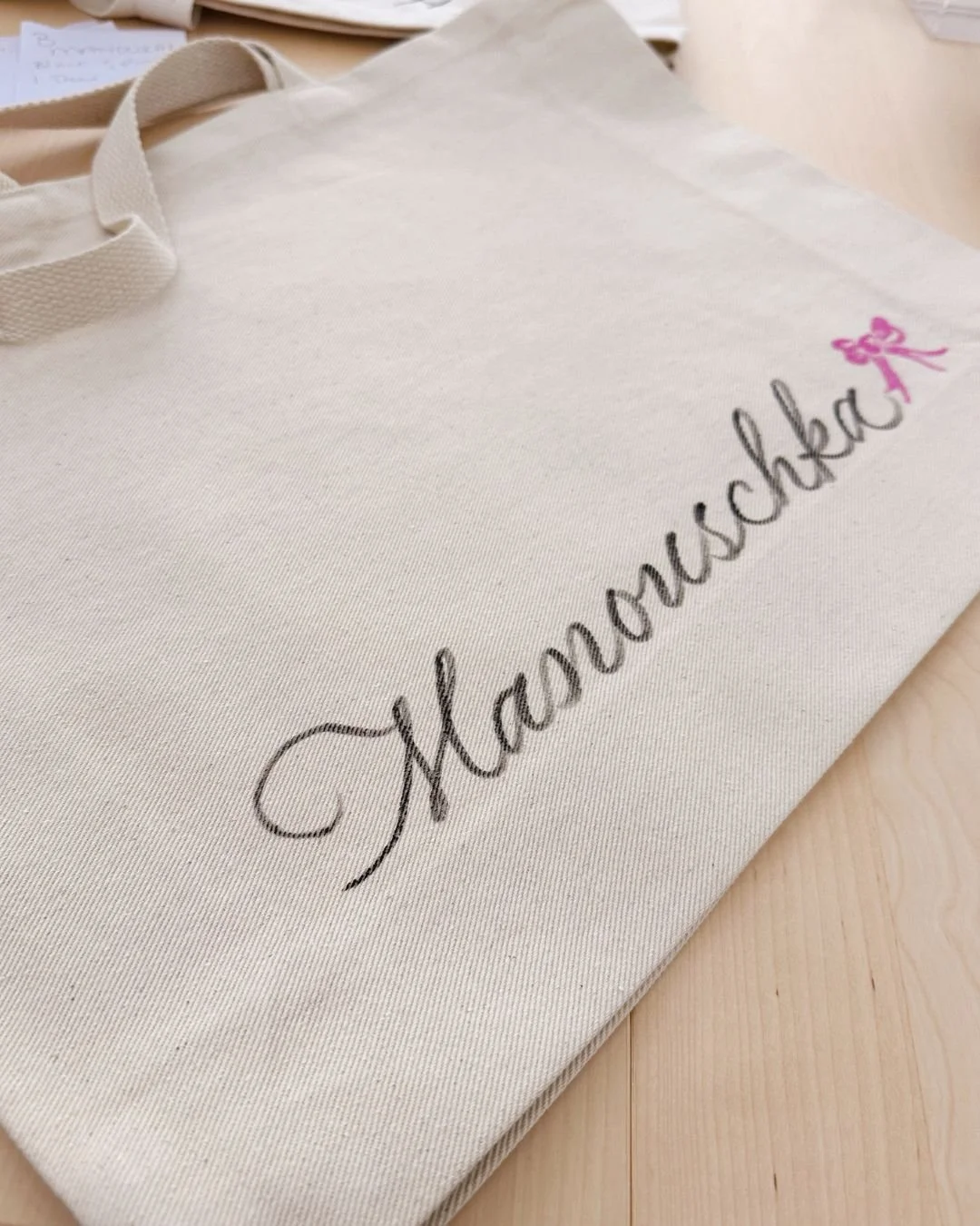 Personalized tote bag painting for Beverly Hills K-beauty and skincare event 